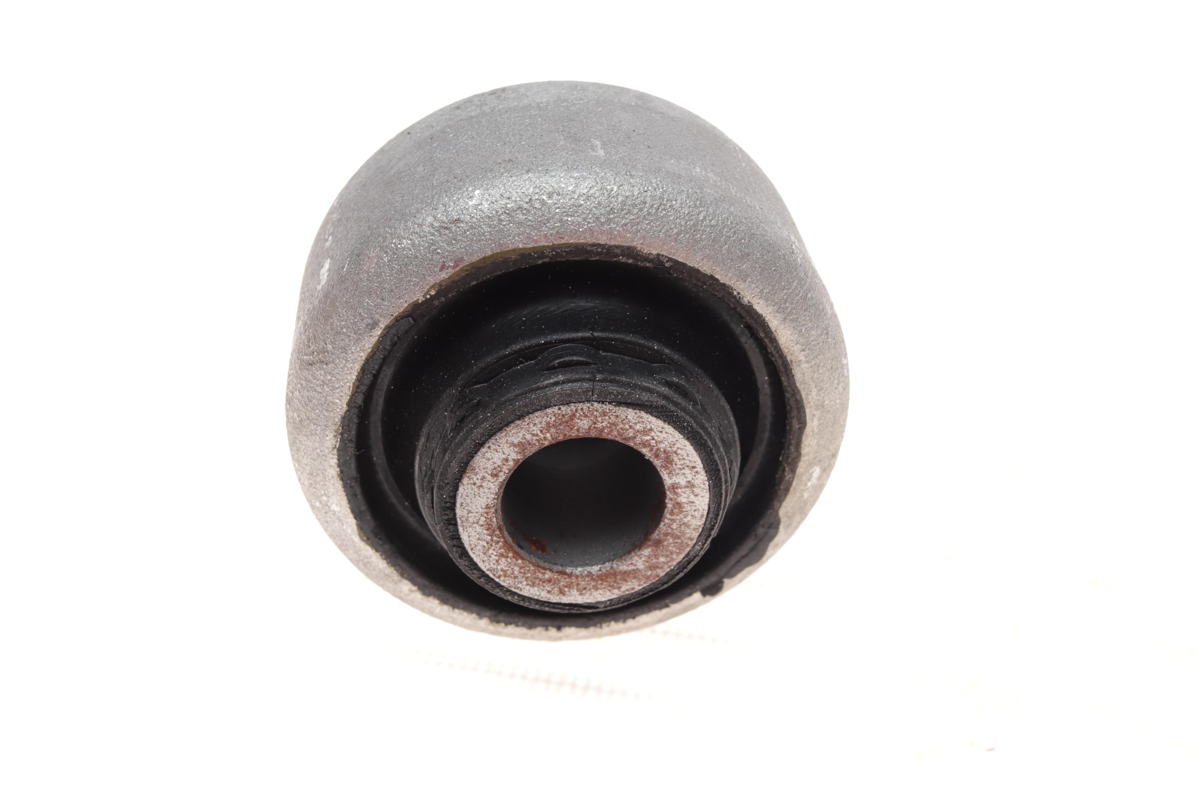 Сайлентблок важеля (переднього/знизу/спереду) Citroen C3 09-/Peugeot 207 06-15/208 12-