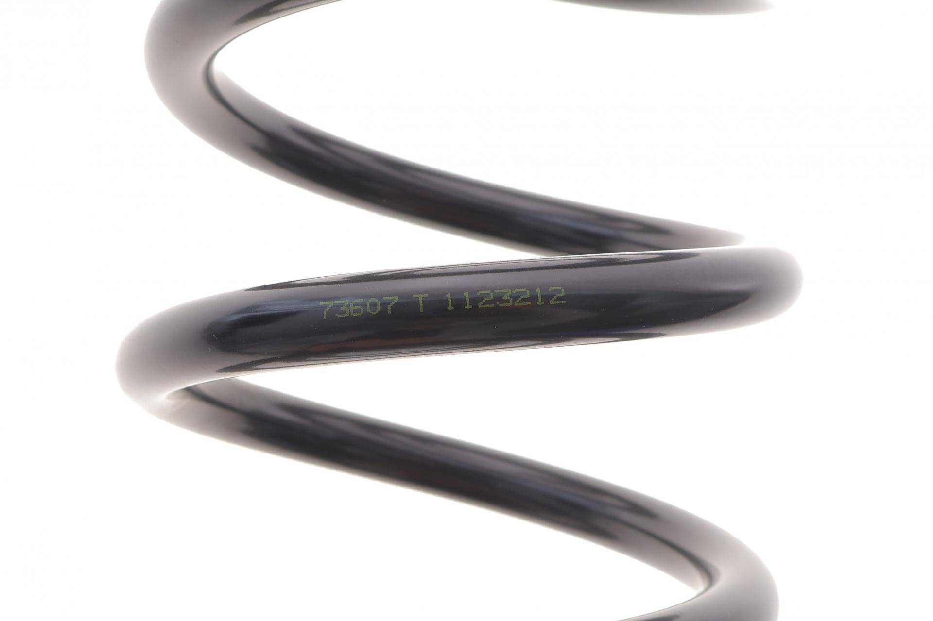 Пружина (передня) VW Touareg 3.0 V6 TDI 10- (SUV) (не для Terrain Tech)