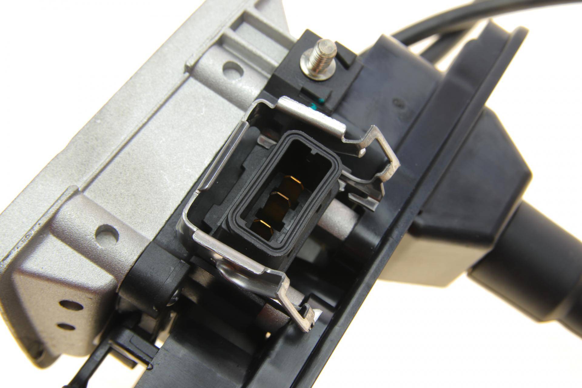 Котушка запалювання Audi A4/A6/VW Passat 1.8 97-01