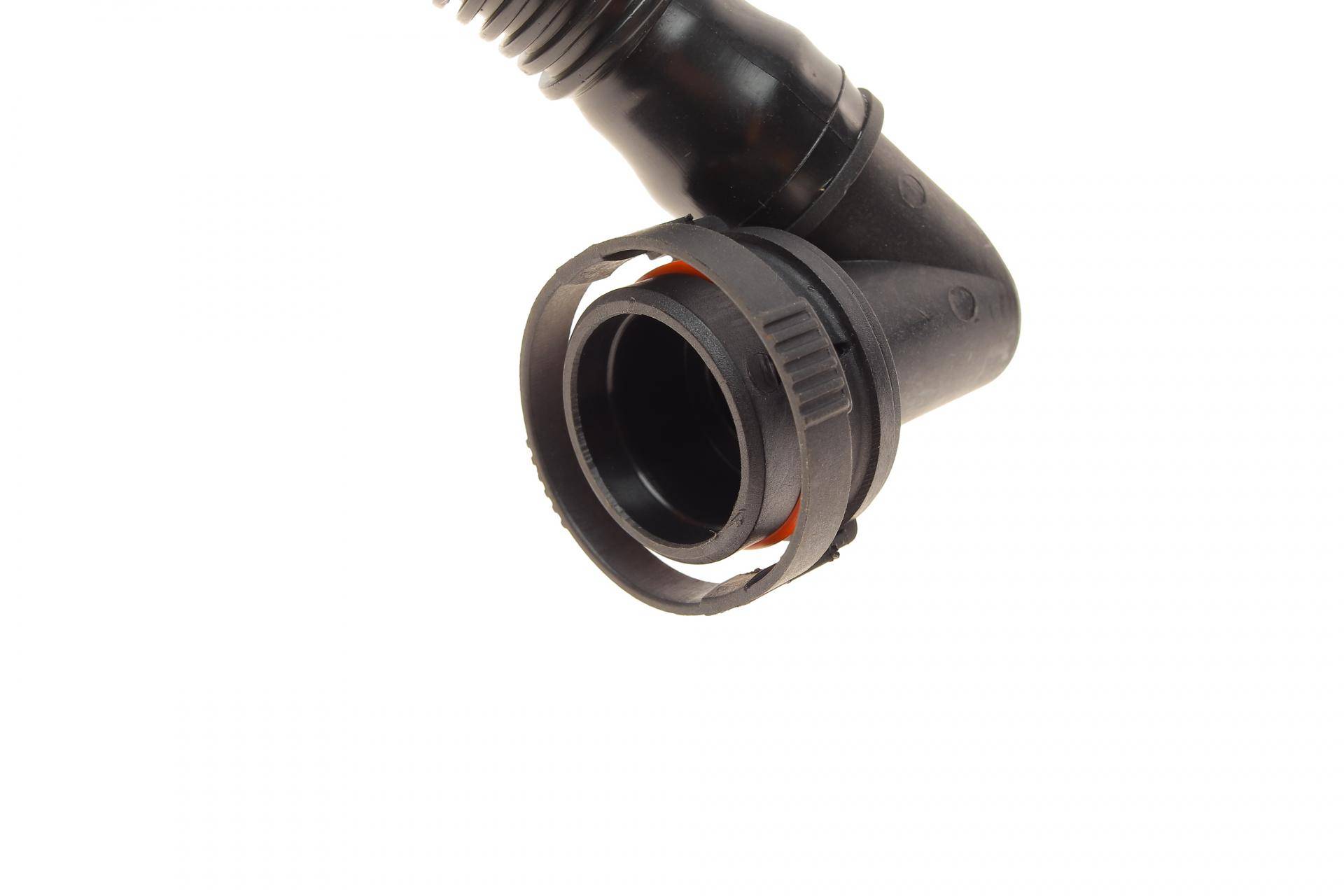 Патрубок вентиляції картера Audi Q7/A6/VW Touareg 3.0TDI 07-18