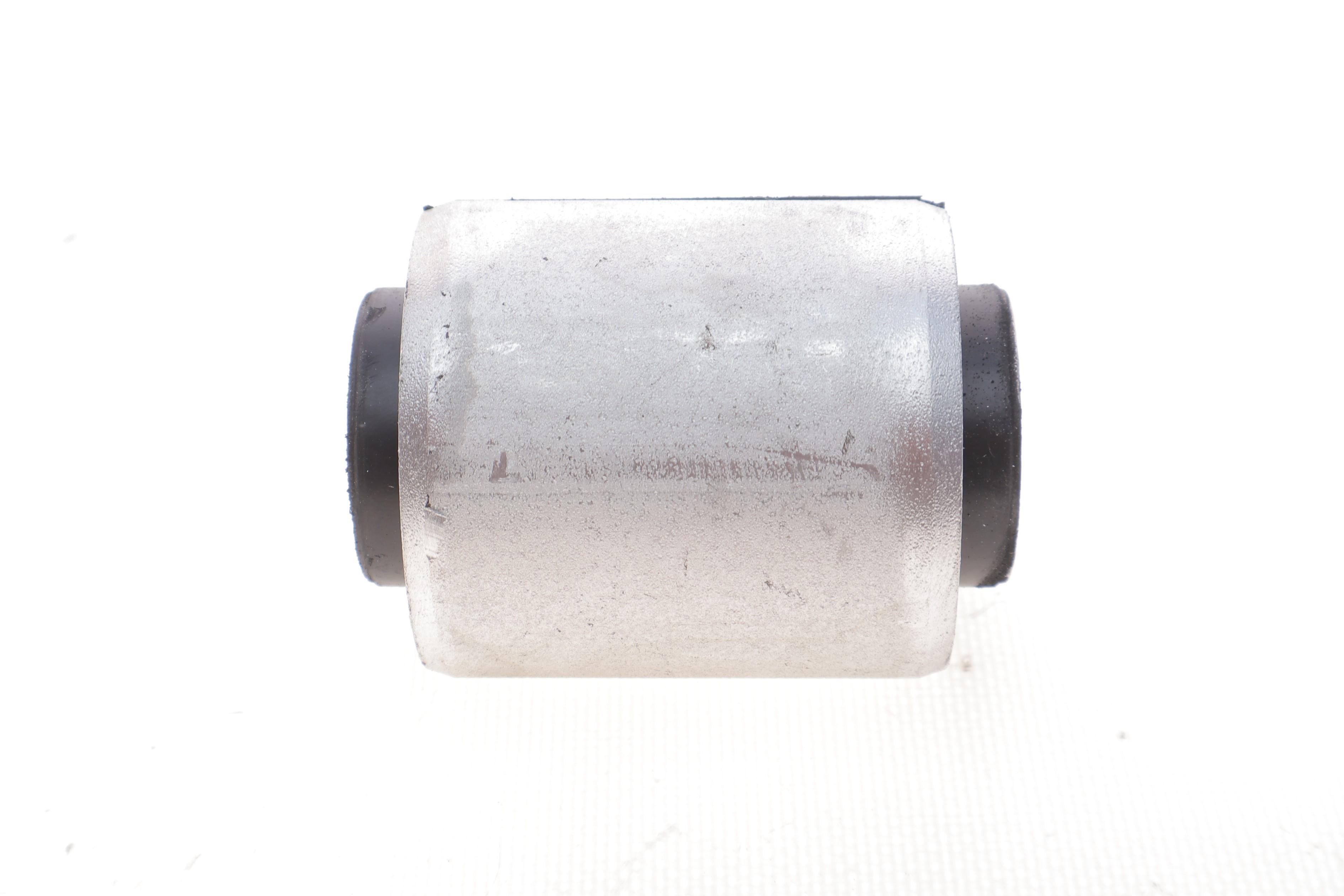 Сайлентблок важеля (переднього/знизу) MB Sprinter 907/910 2.0D-Electric 18-