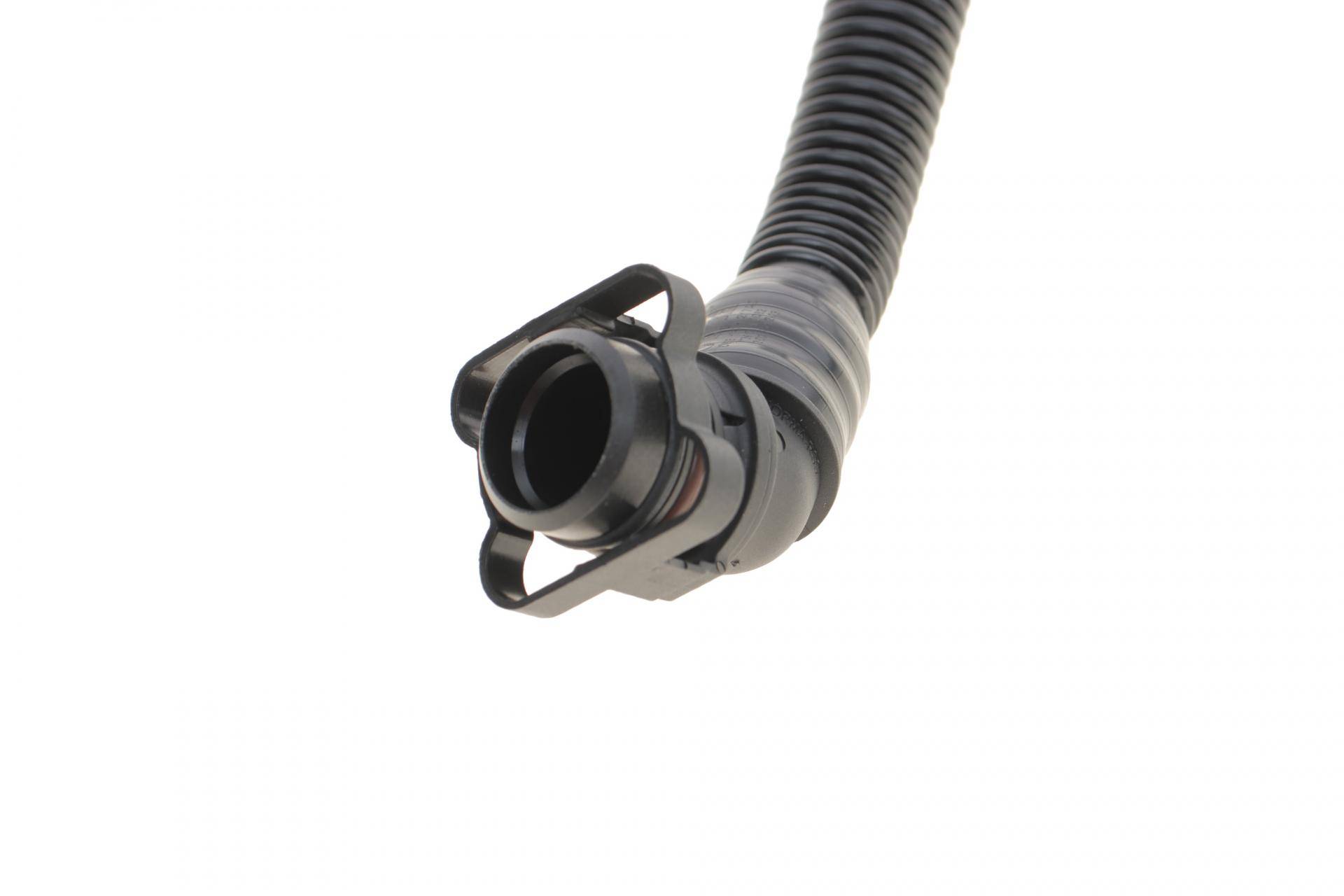 Патрубок вентиляції картера Audi A4/A6/Q7/VW Touareg 08-18