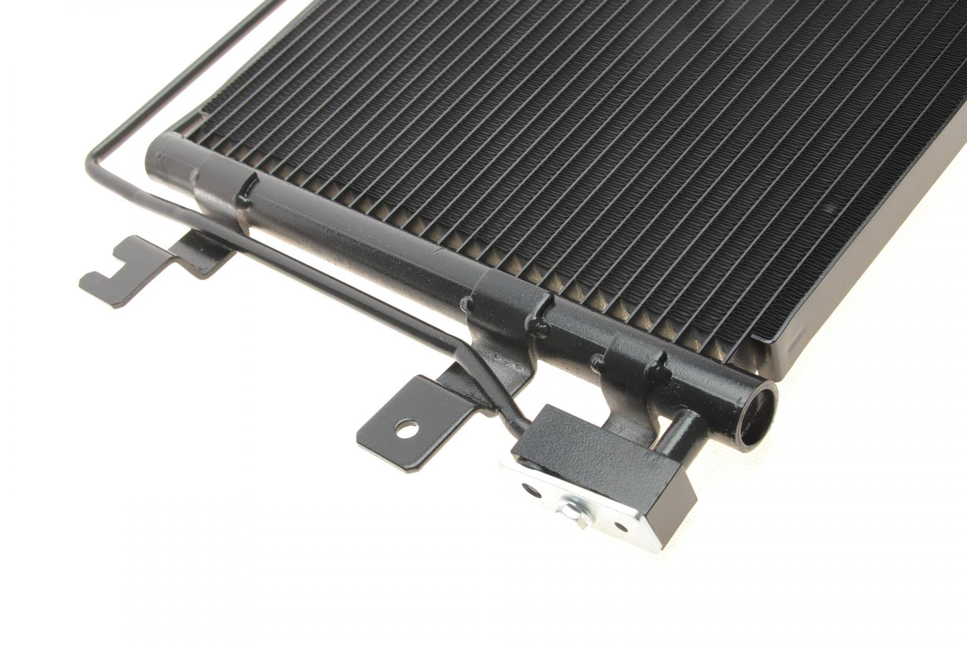 Радіатор кондиціонера (з осушувачем) VW T4 1.9-2.8 TDI 90-03