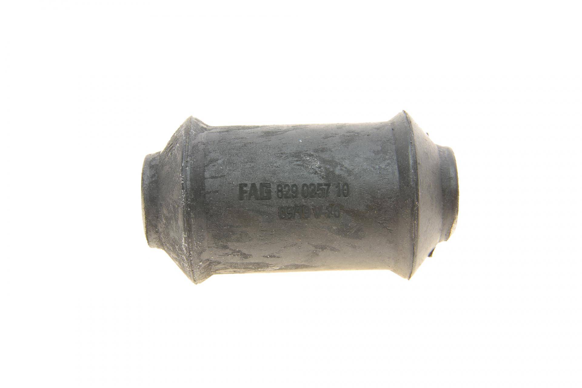 Сайлентблок важеля (переднього/знизу) Chrysler PT Cruiser 00-10