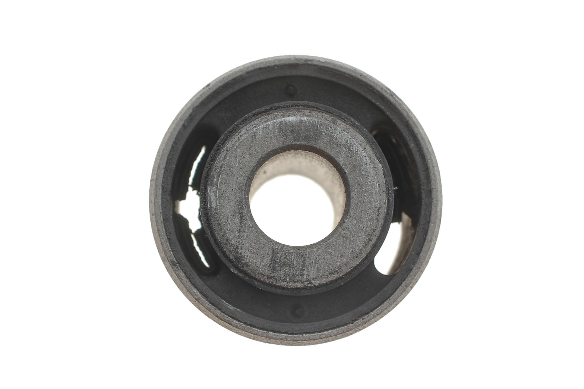 Сайлентблок важеля (заднього/зверху) Mitsubishi Pajero Pinin I 99-07