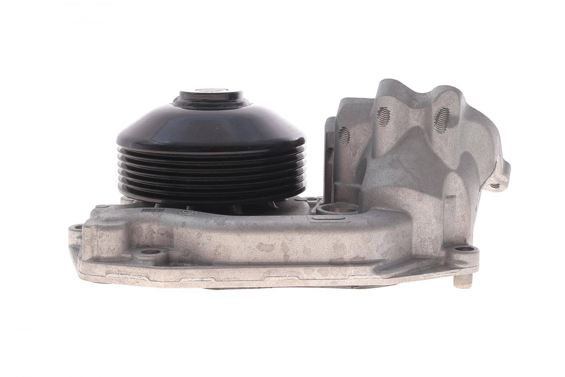 Помпа води BMW X3 (F25)/X5 (F15/F85) 14-18, B47 D20 A(некомплект)