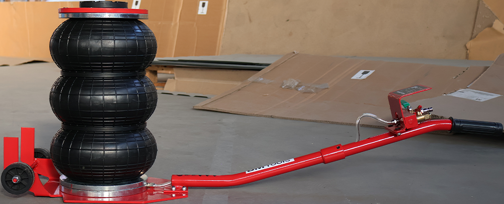 Домкрат підкатний пневматичний 3 т 150-480 мм