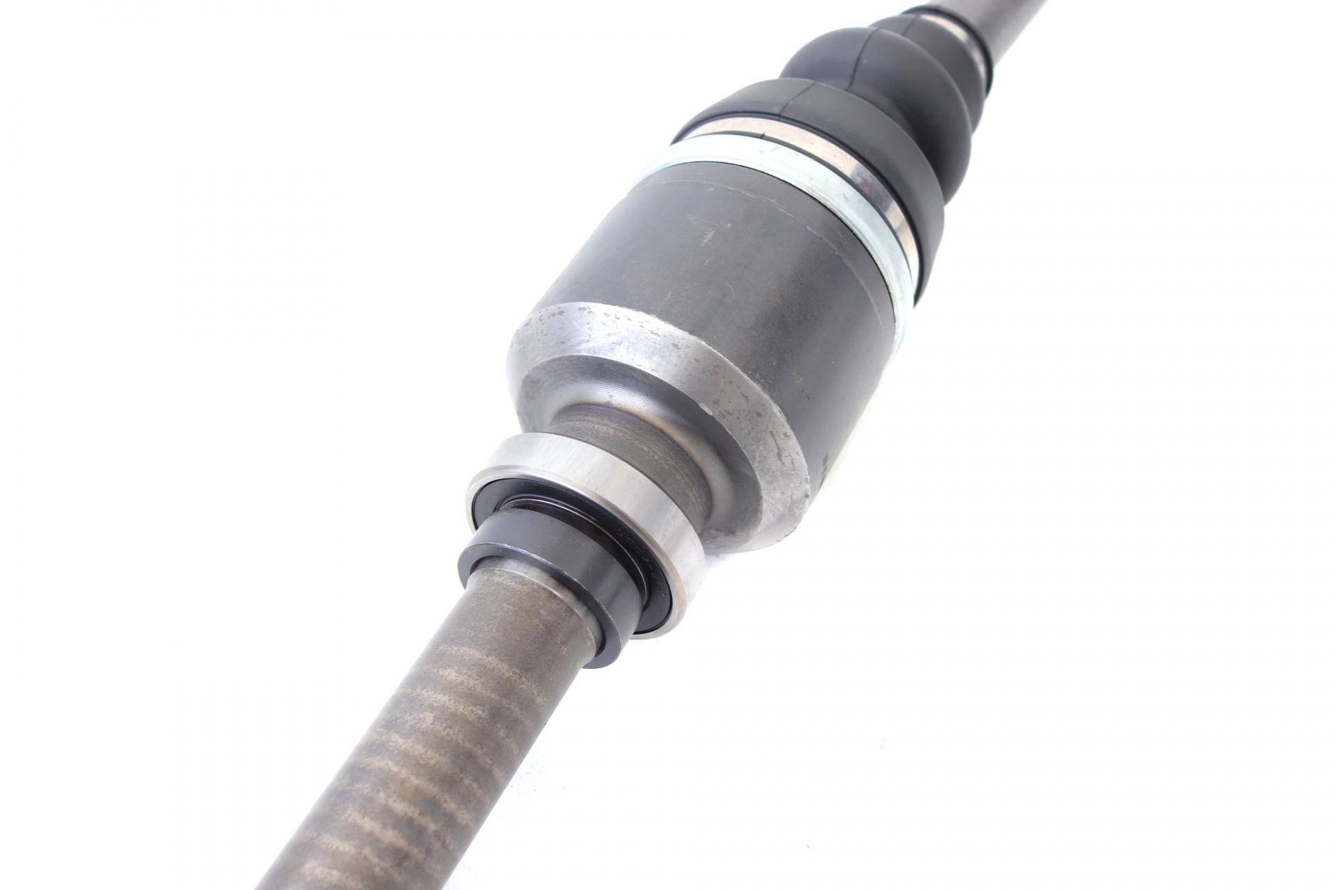 Піввісь (передня) Citroen Jumper/Fiat Ducato/Peugeot Boxer 1.9D-2.8D 94-02 (R) (28x37x1072mm)