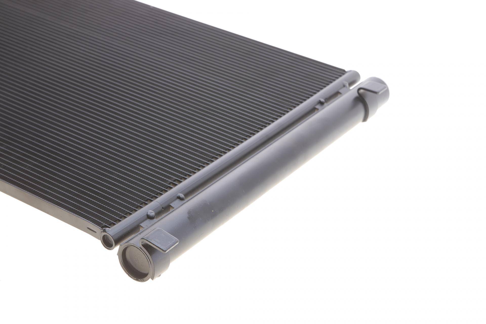 Радіатор кондиціонера (з осушувачем) BMW X3/X4/X5/X6/X7 2.0D-3.0DH 17- B47/B57