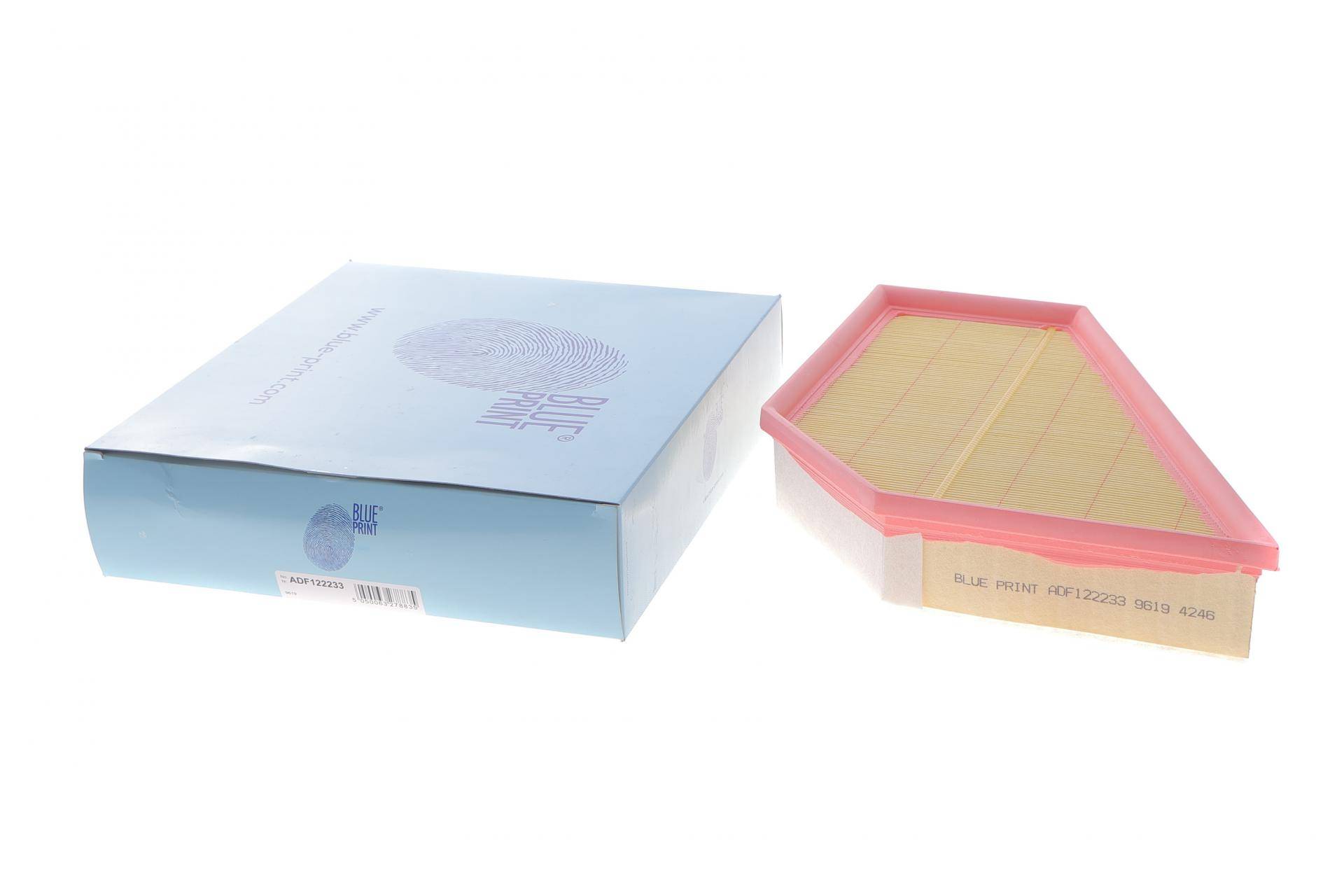 Фільтр повітряний Volvo C30/C70/S40/V40/V50 2.0/2.4D 06-