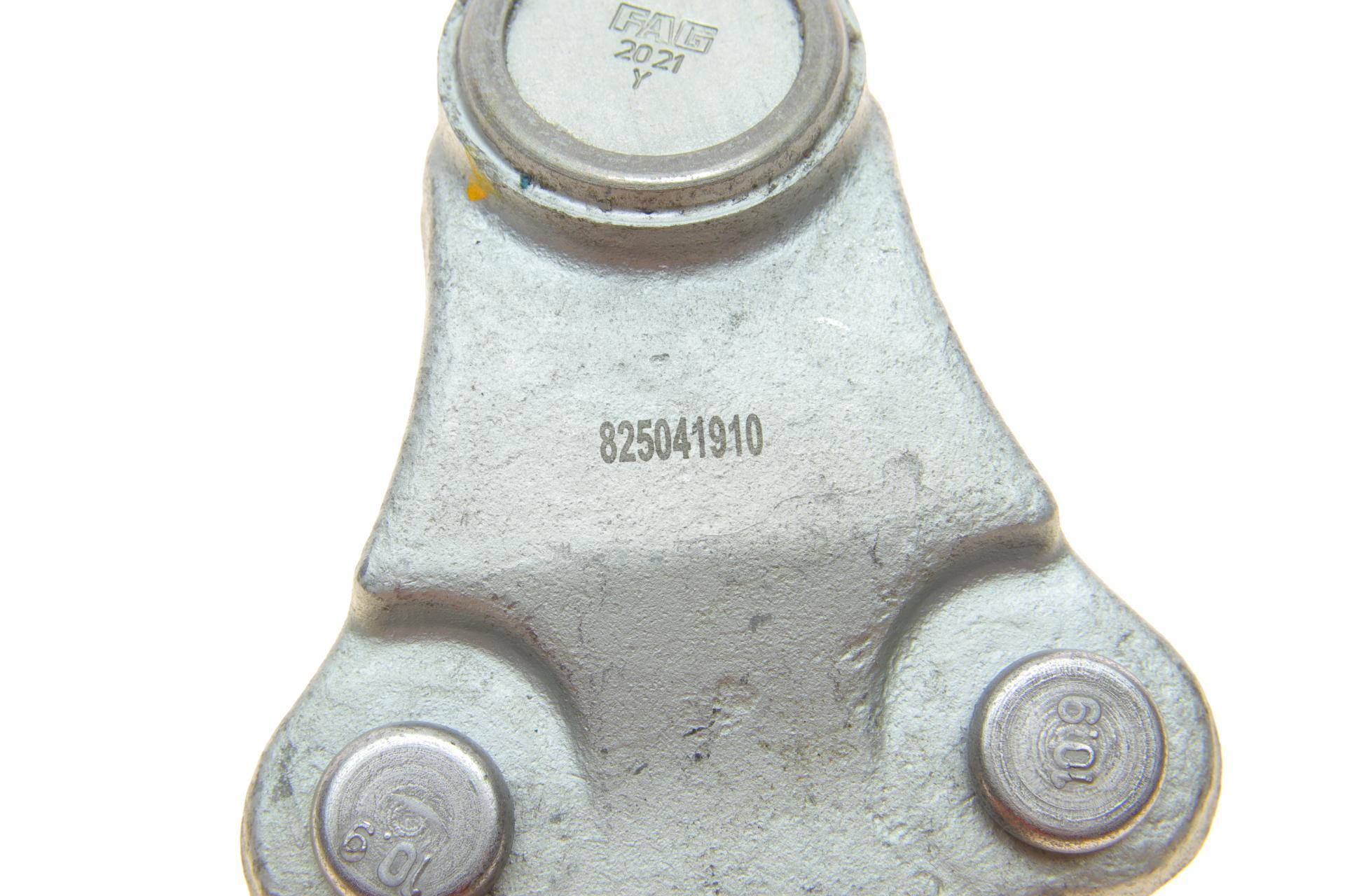 Опора кульова (передня/знизу) Citroen C4/C5/Peugeot 3008/5008 13-