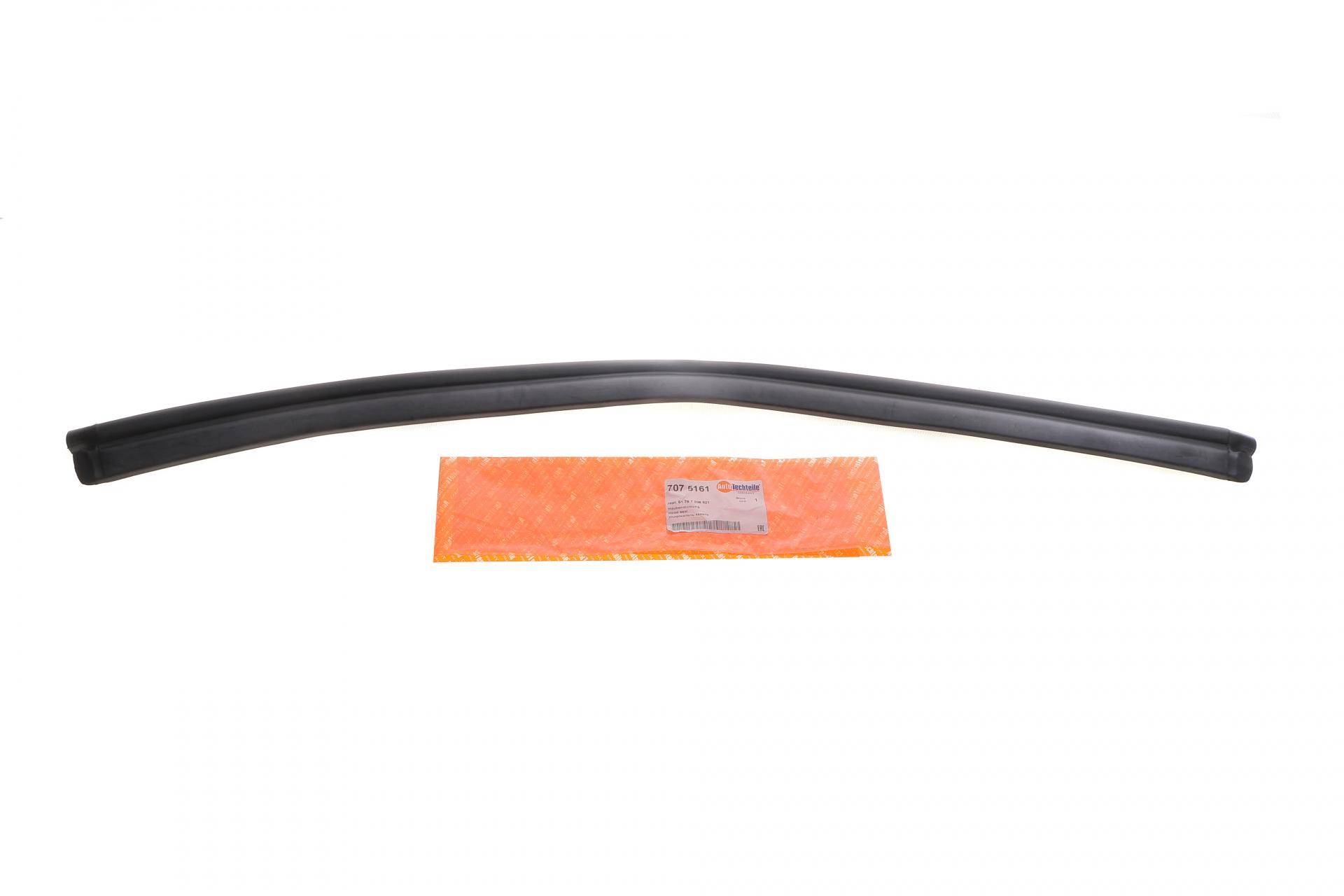 Ущільнювач капоту BMW 5 (F10) 09-16