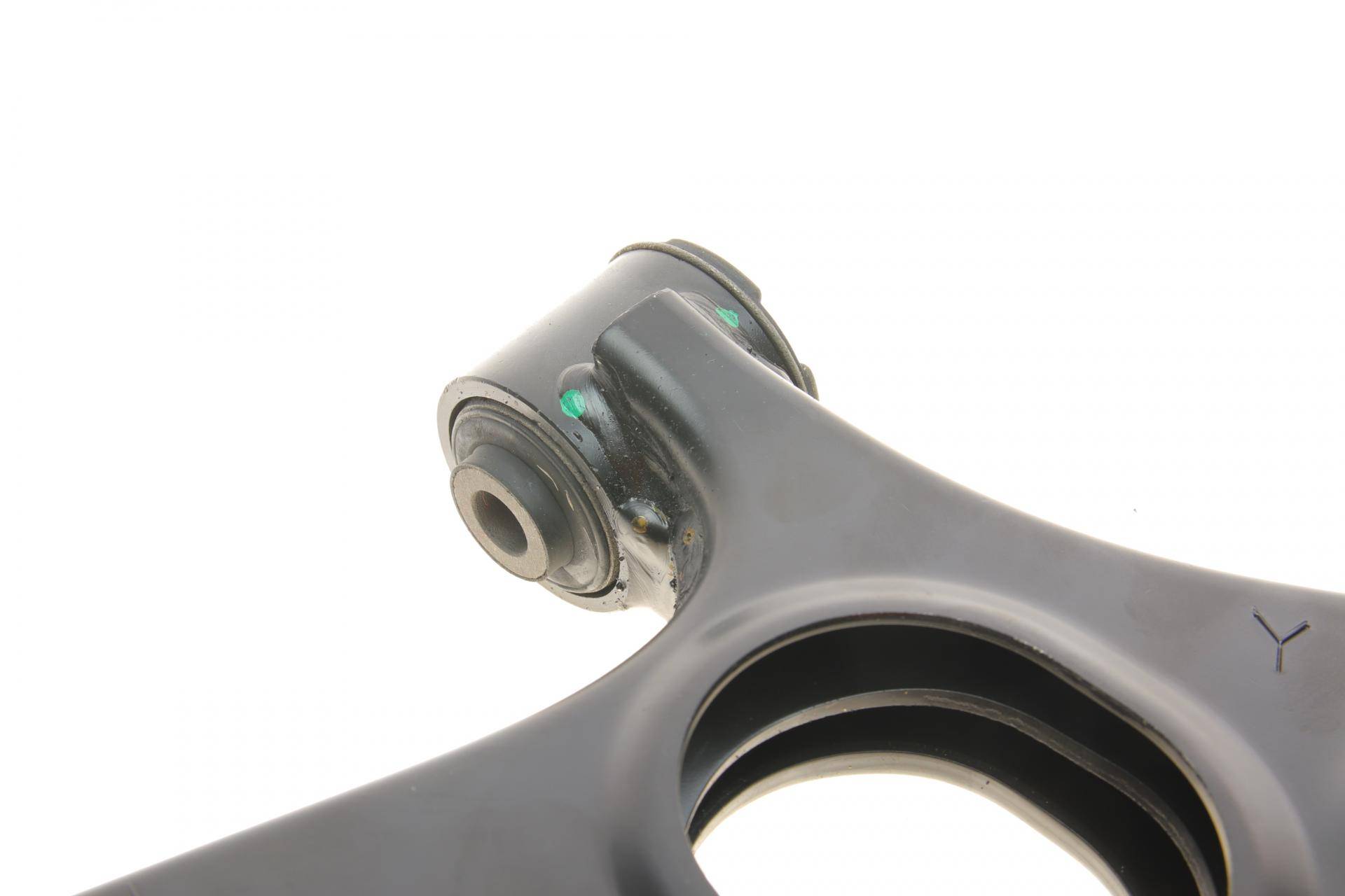 Важіль підвіски (передній/знизу) (L) Hyundai Santa Fe 12-