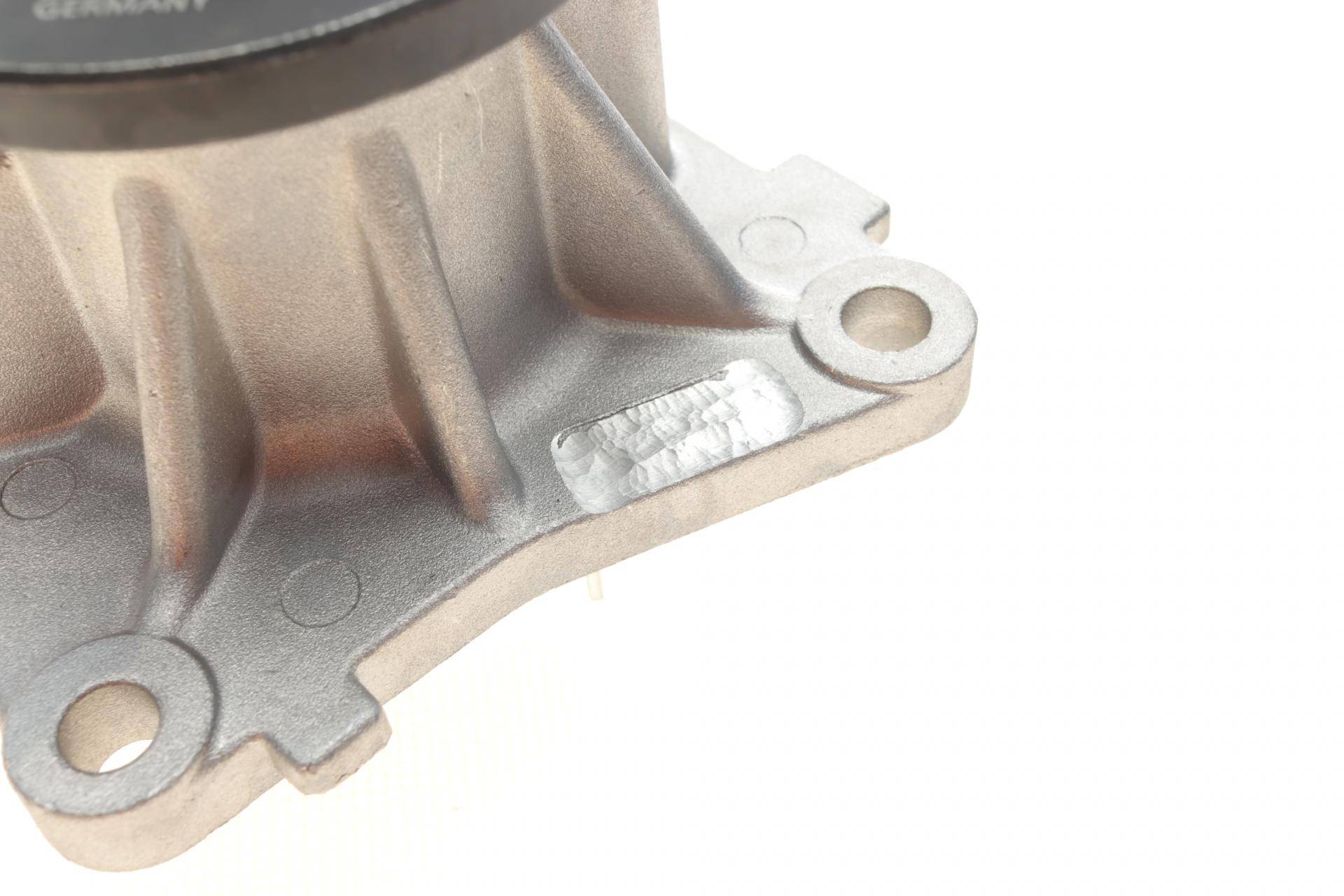 Помпа води Mitsubishi Colt 1.1/1.3/1.5 04-12/Lancer VIII 1.5-1.6 08-/Citroen C4 1.6 12-