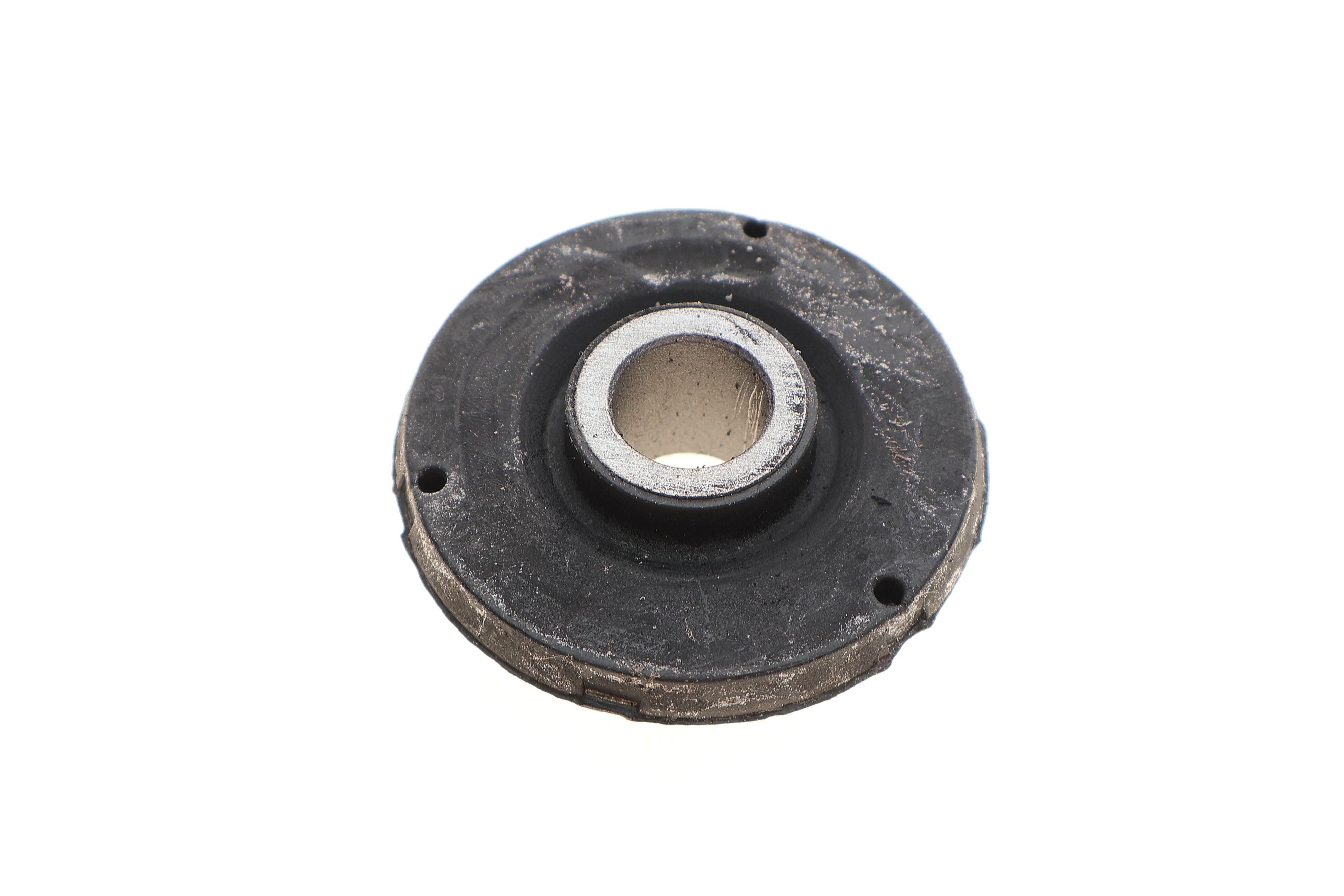 Сайлентблок важеля (переднього/знизу/ззовні) Audi 100/A6 90-96