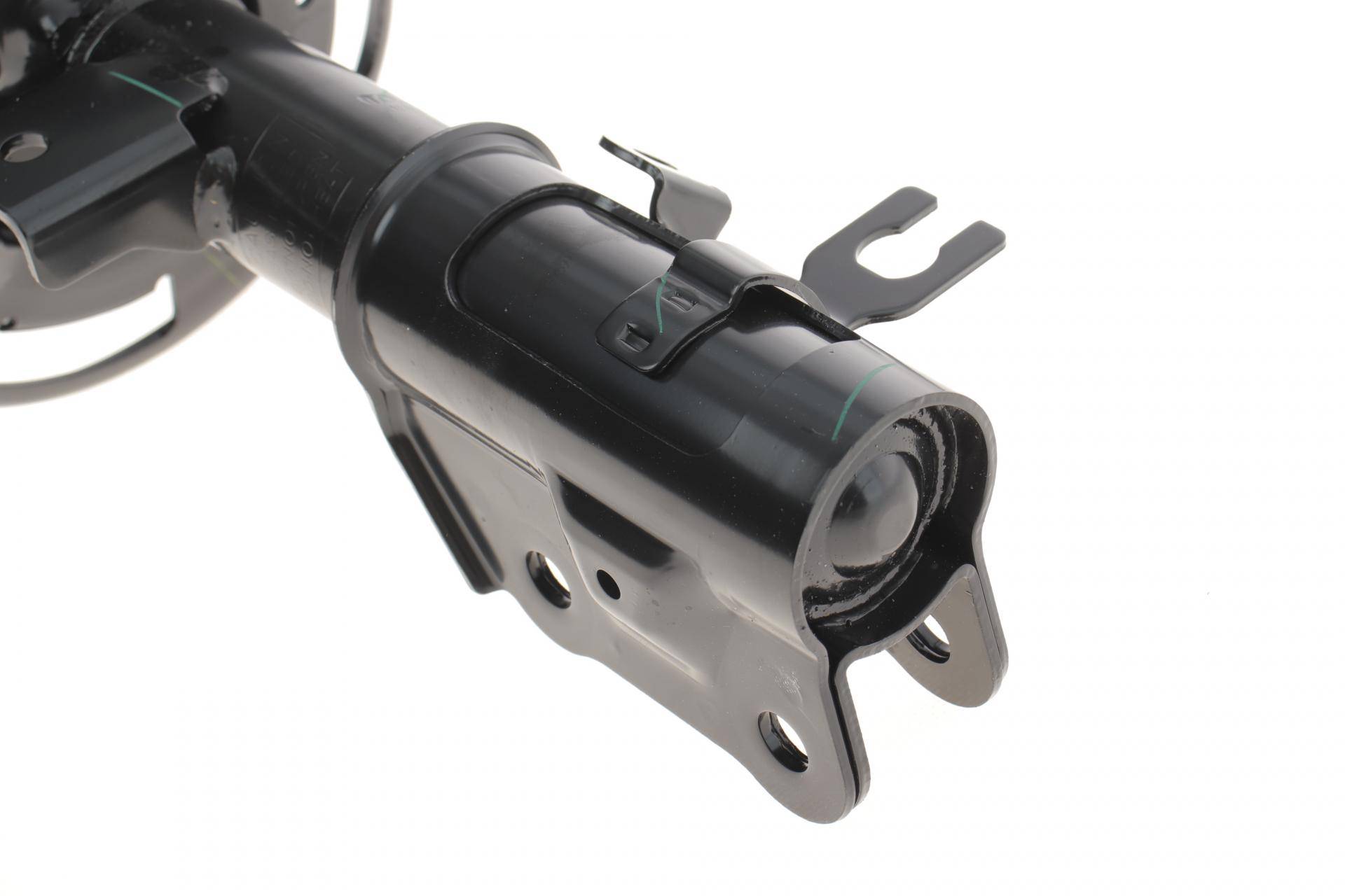 Амортизатор (передній) Mazda 3 1.5/2.0 13-19 (L)