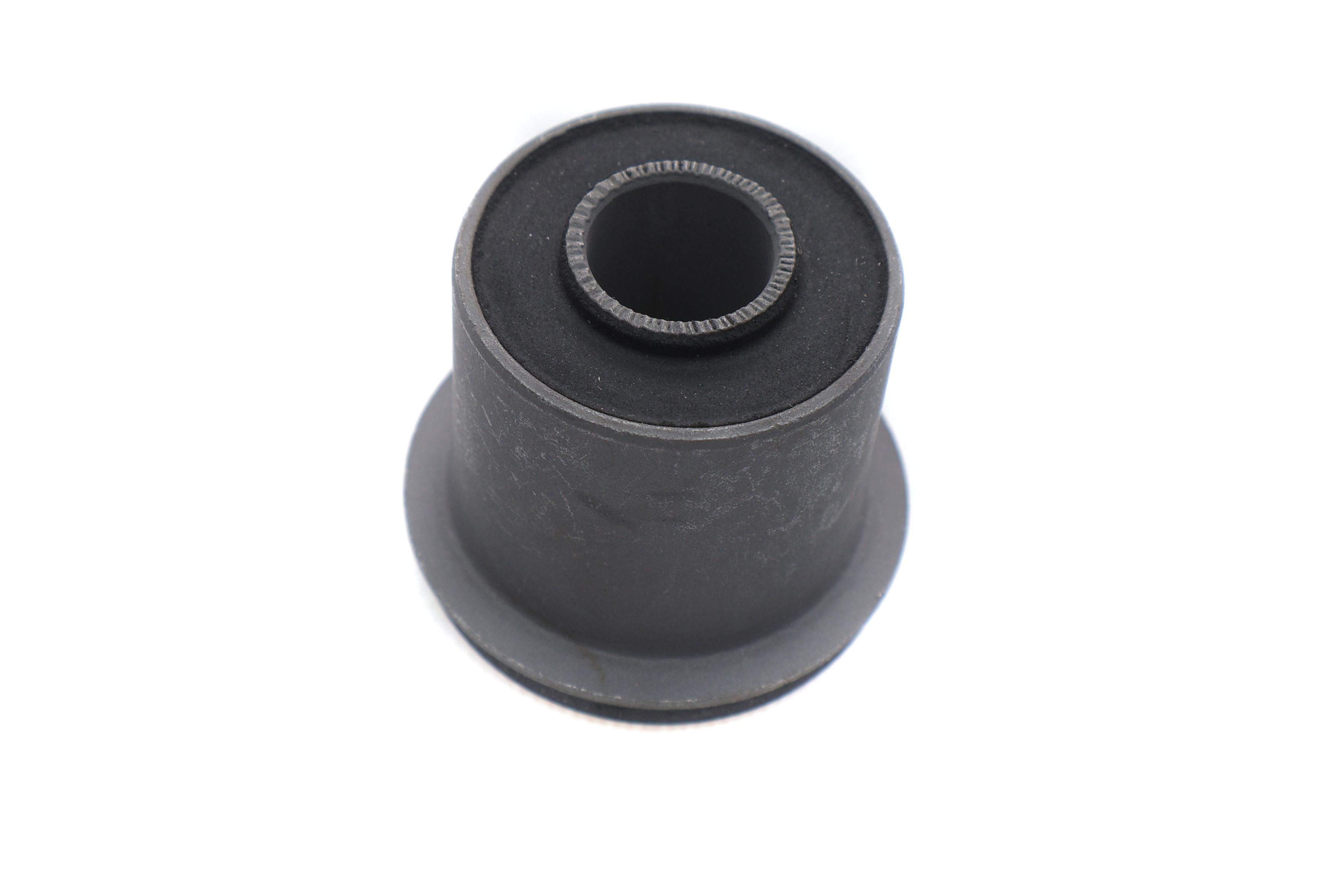 Сайлентблок важеля (переднього/зверху) Mitsubishi L200 96-07/Pajero 94-00/Pajero Sport 98-