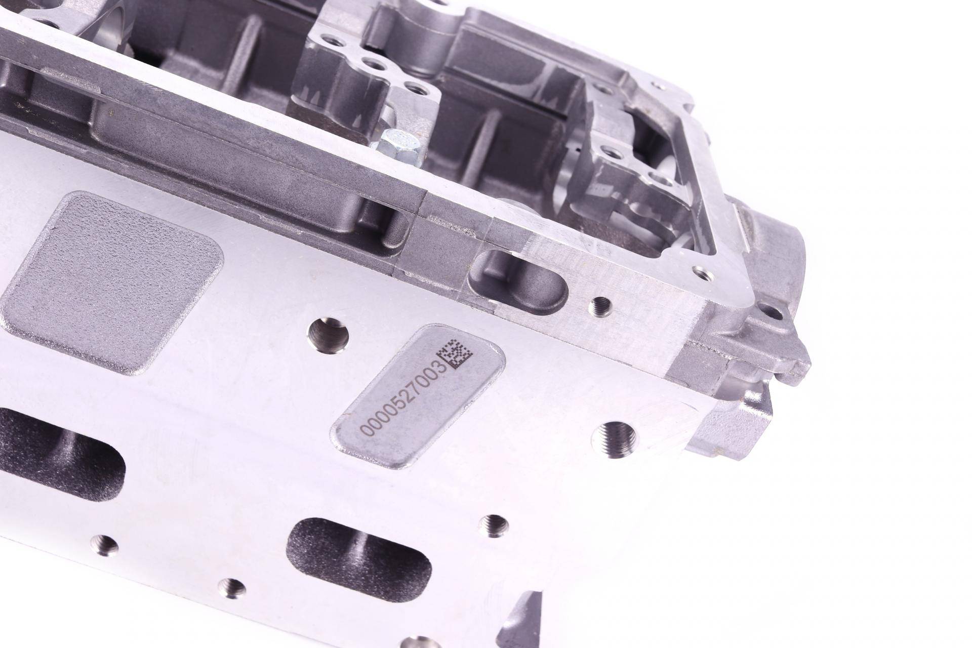 Головка блоку циліндрів VW Caddy 1.6TDI 10-