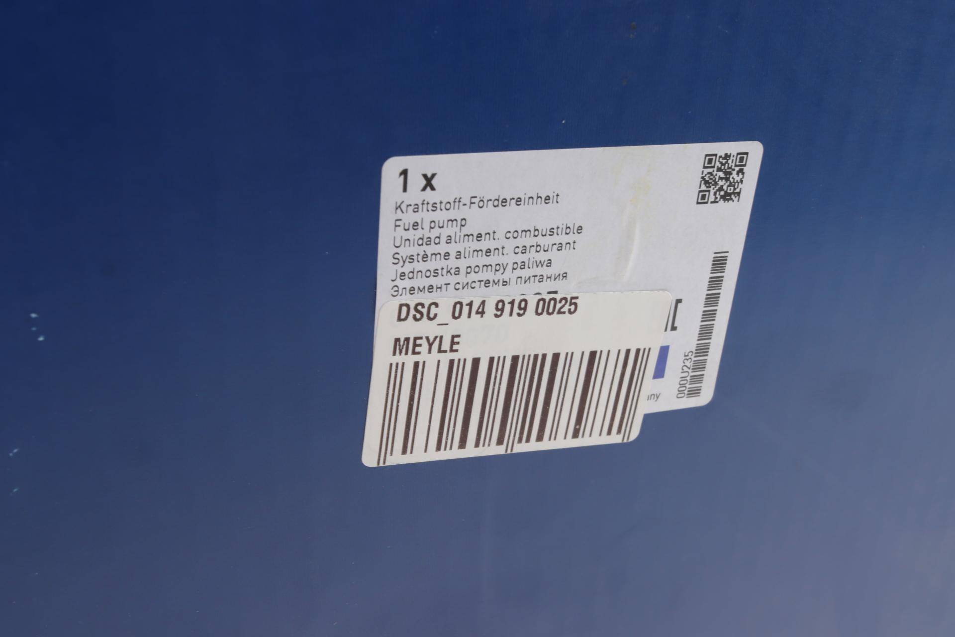 Насос паливний в бак MB Sprinter 906 06-(пошкоджений пластиковий корпус)