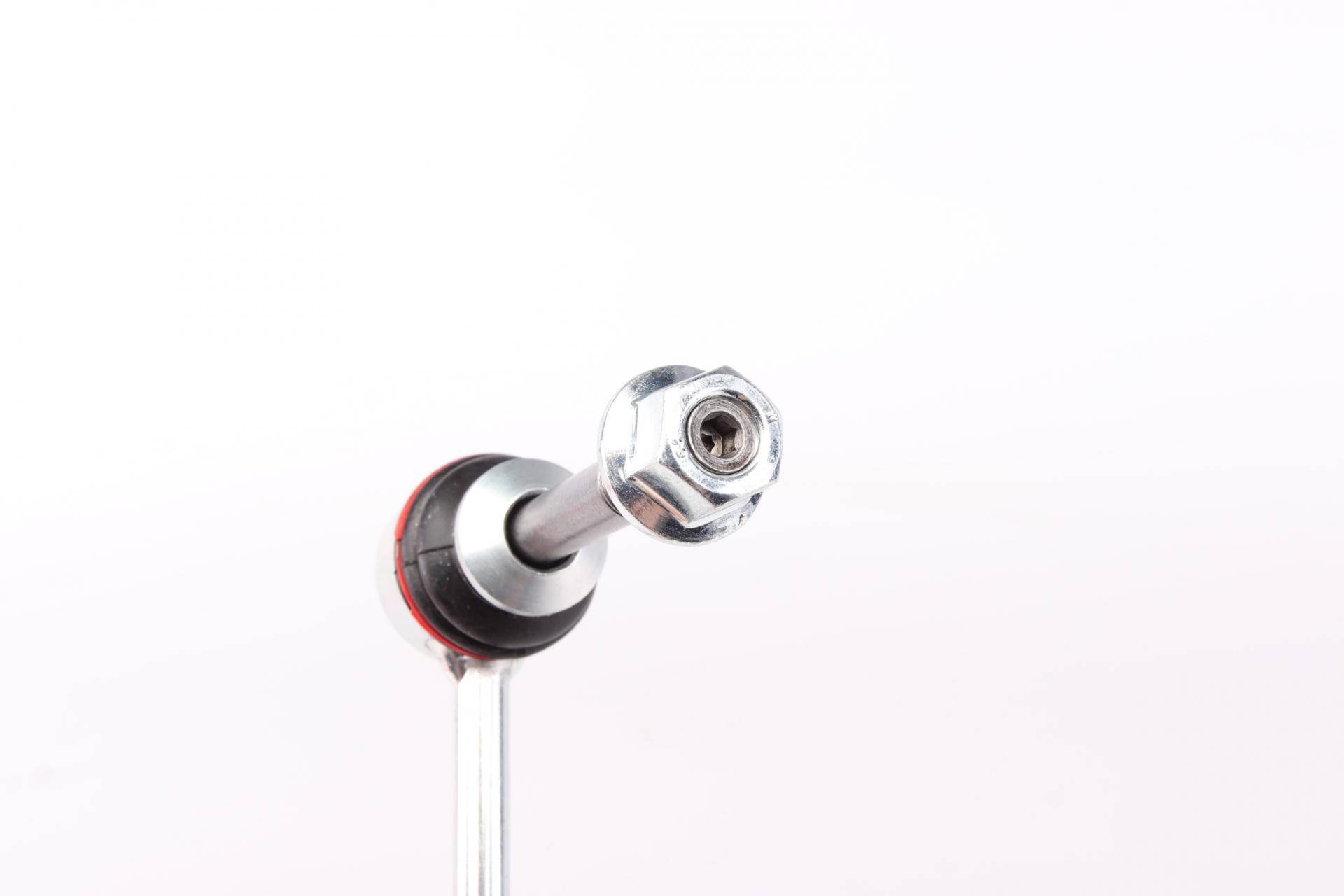 Тяга стабілізатора (переднього) (R) BMW X5 (E70)/X6 (E71/E72) 06-