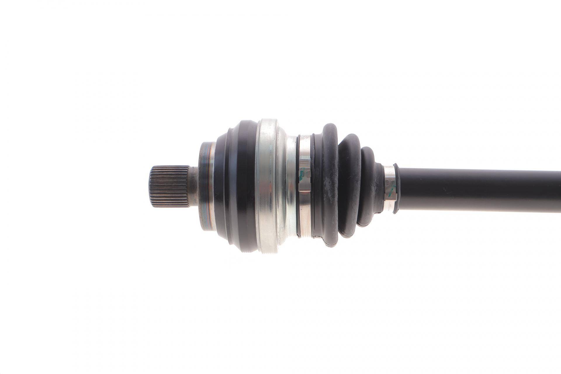 Піввісь (задня) (R) VW ID.3 19- (36x25z/L=840mm)