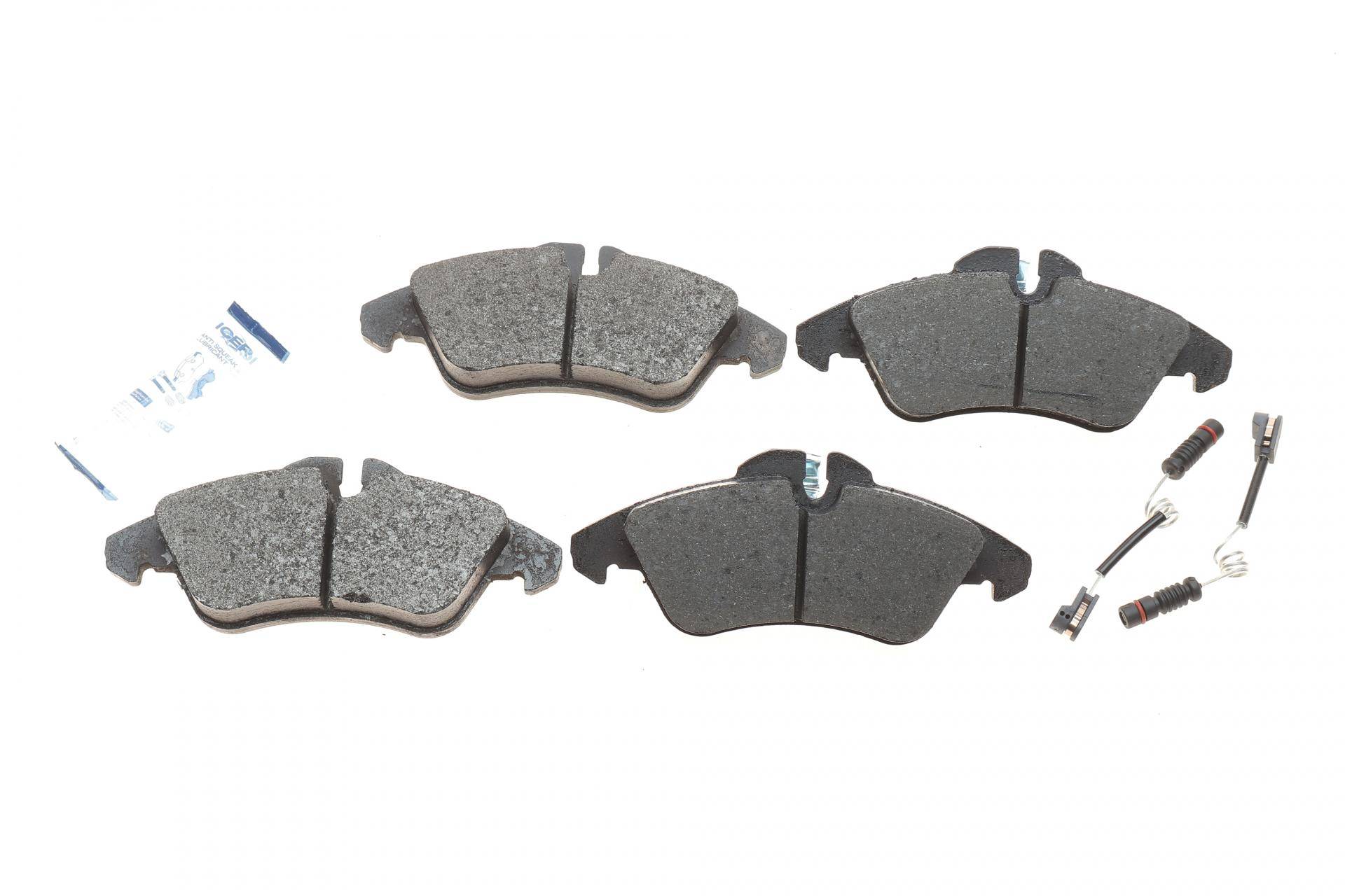 Колодки гальмівні (передні) MB Sprinter (901-904) 208-416 95-06/Vito (W638) 96-03 (+датчики L=189m)