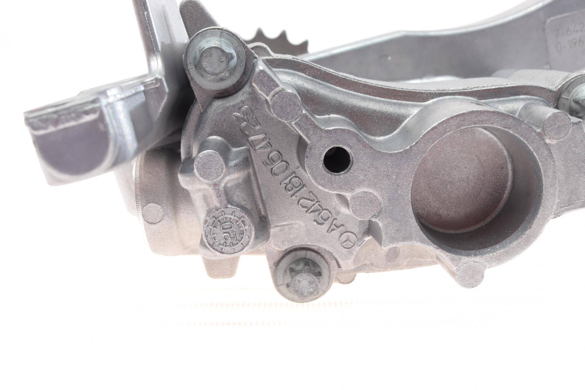 Насос масляний MB Sprinter 3.0CDI OM642