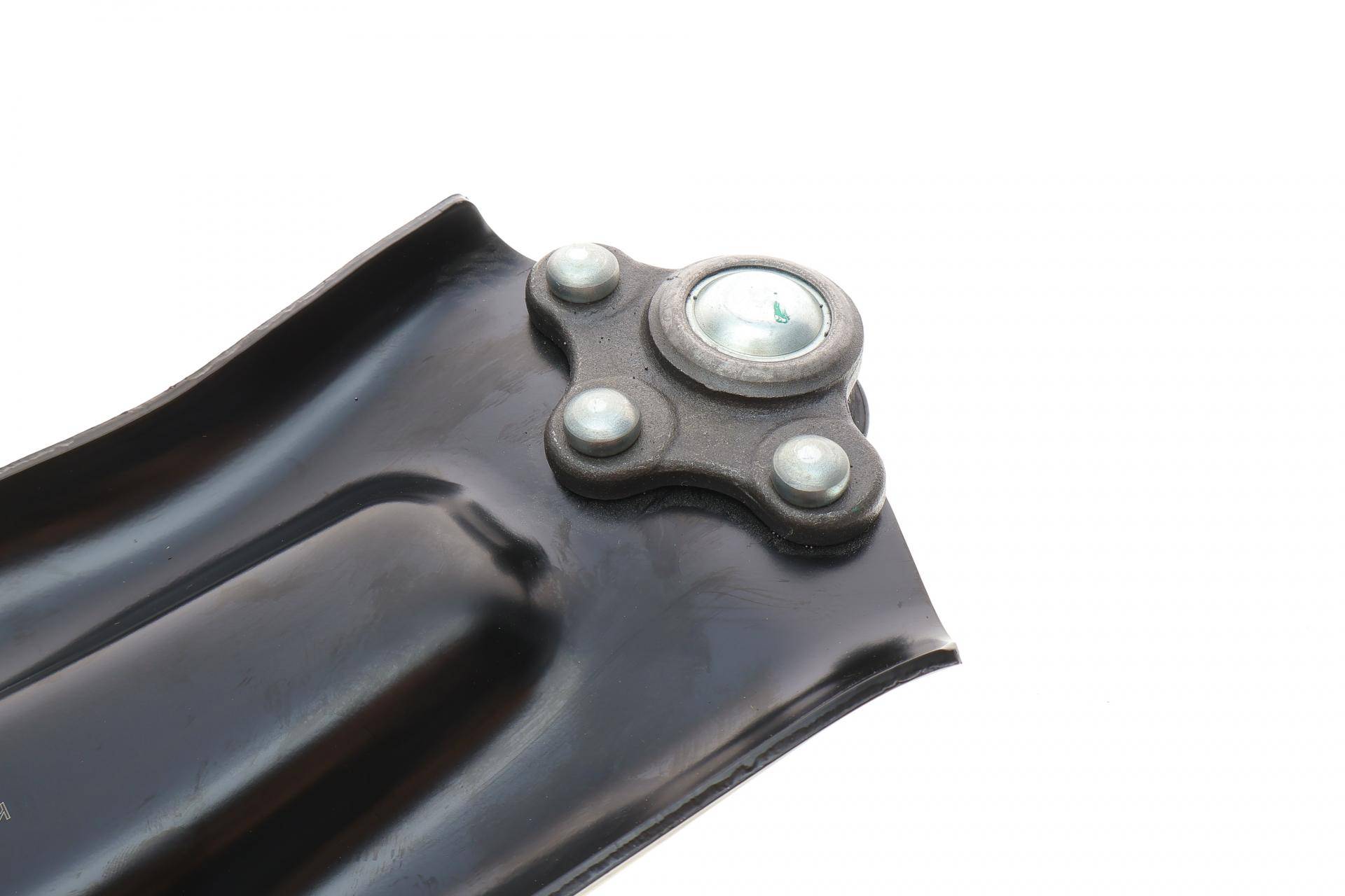 Важіль підвіски (передній/знизу) (R) Citroen C3 09-/Peugeot 207 06- (з кульовою)