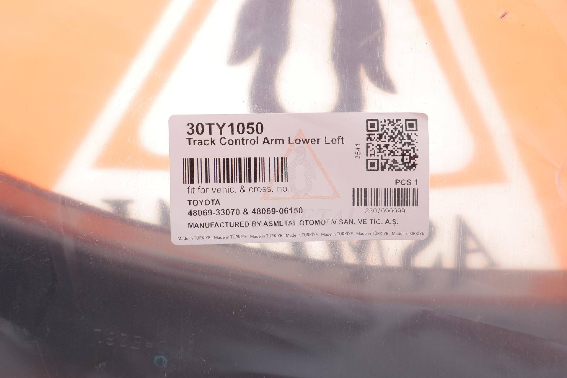 Важіль підвіски (передній/знизу) (L) Toyota Camry 11-