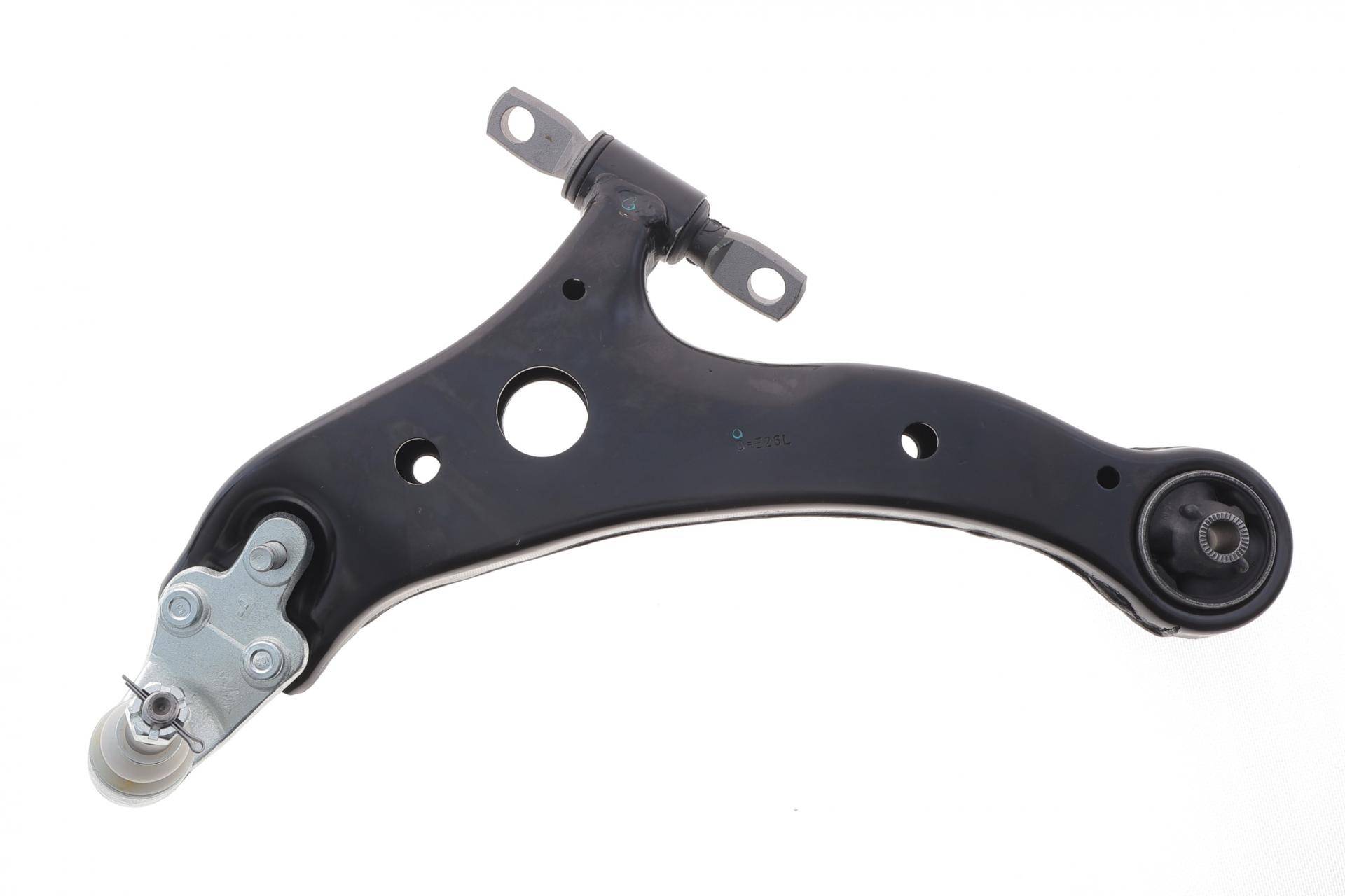 Важіль підвіски (передній/знизу) (L) Toyota Camry 11-