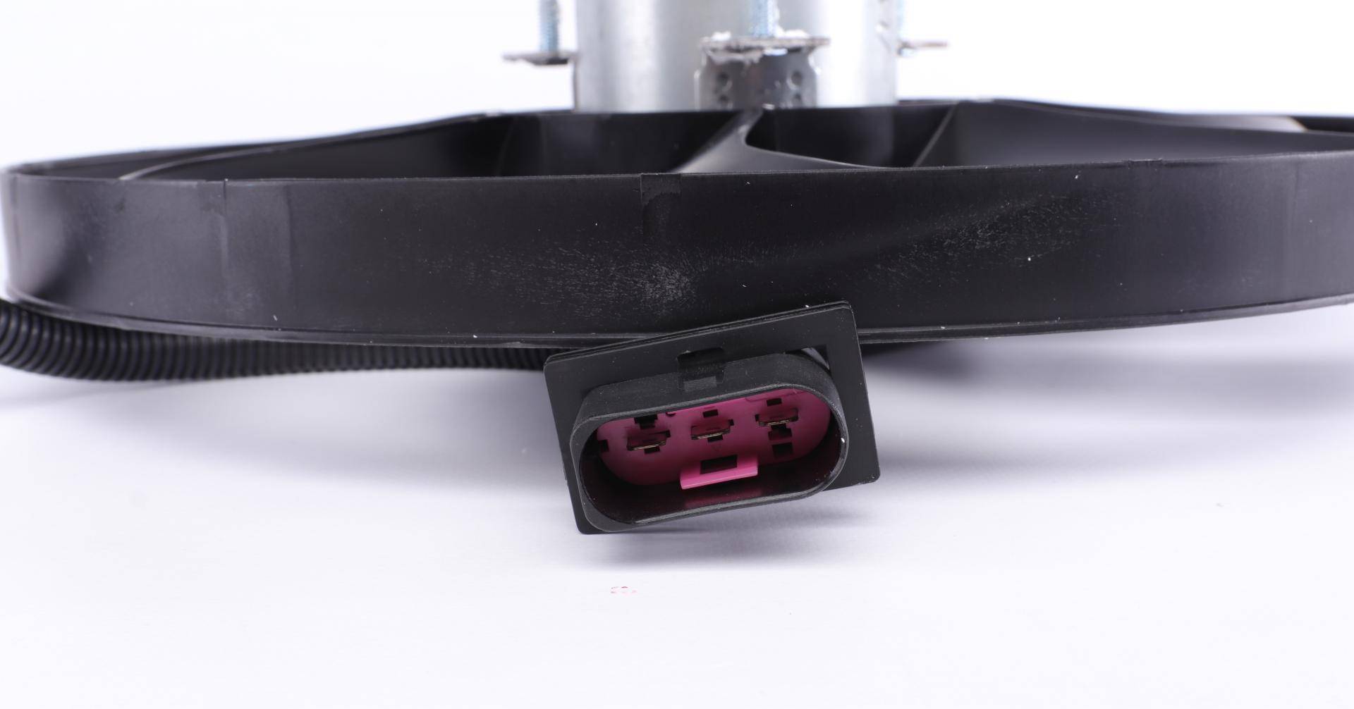 Вентилятор радіатора (електричний) VW Sharan 1.9/2.0 TDI 95-10