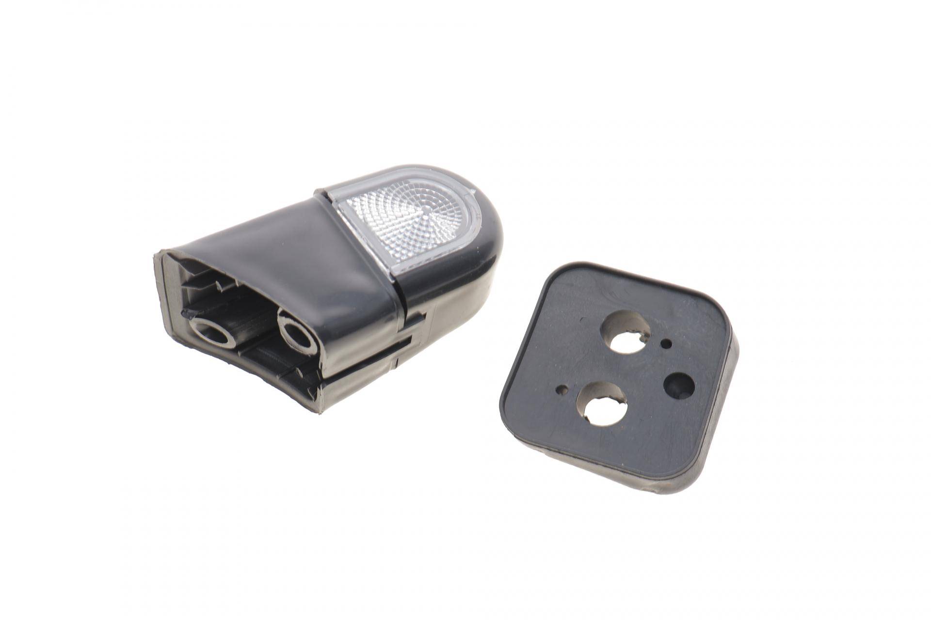 Габарит на дах (передній) MB 609D (L)