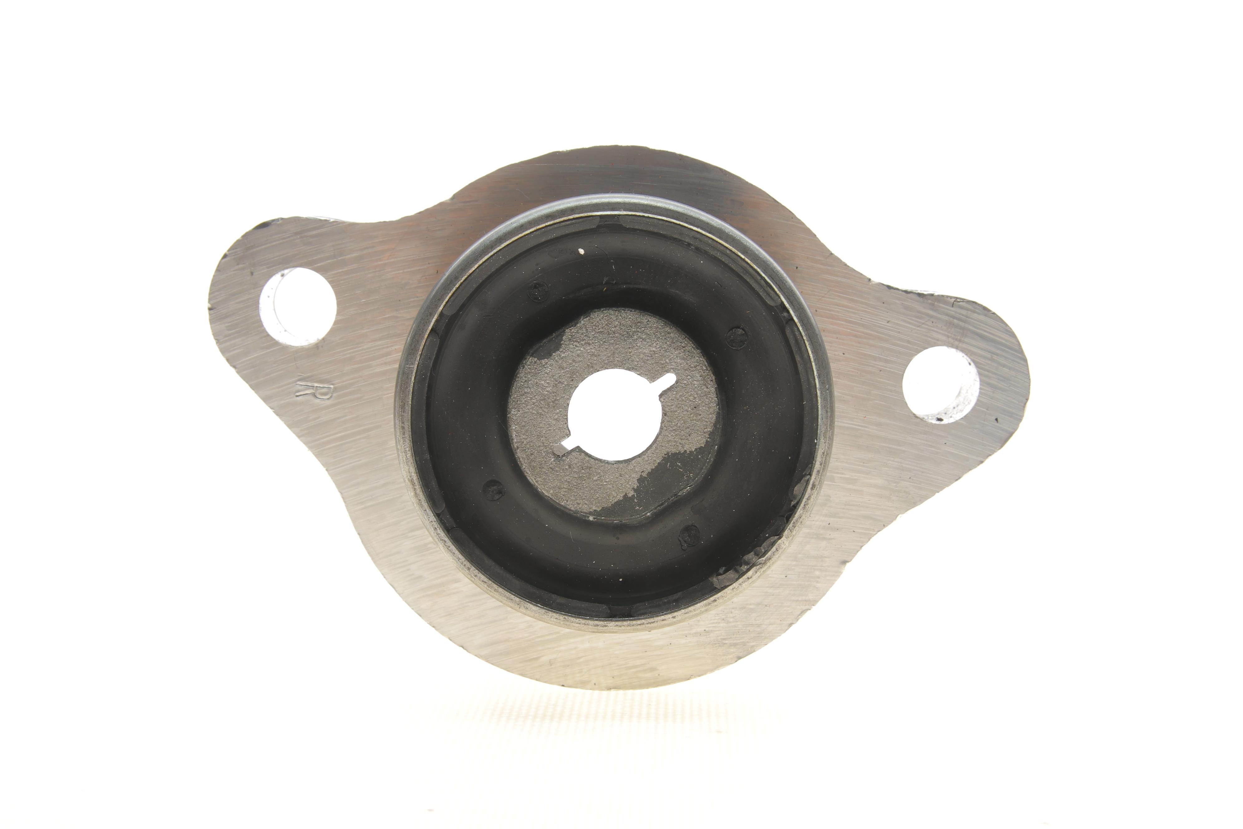 Сайлентблок важеля (переднього/спереду) MB Vito (W639) 11-14 (R)