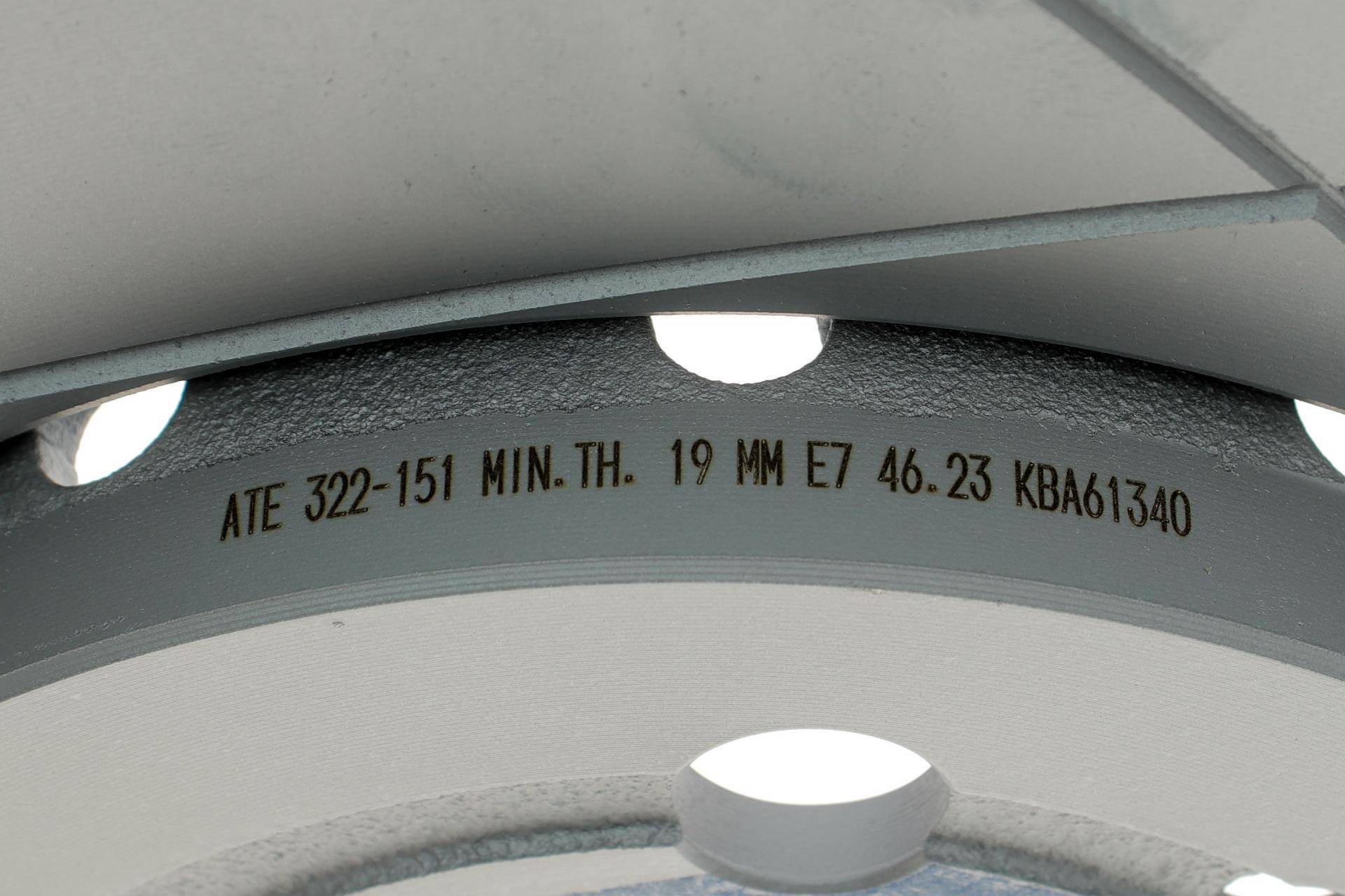 Диск гальмівний (передній) Skoda Fabia/Octavia 96-/Roomster 06-/VW Golf 97-06 (256x22)(з покр.) PowerDisc