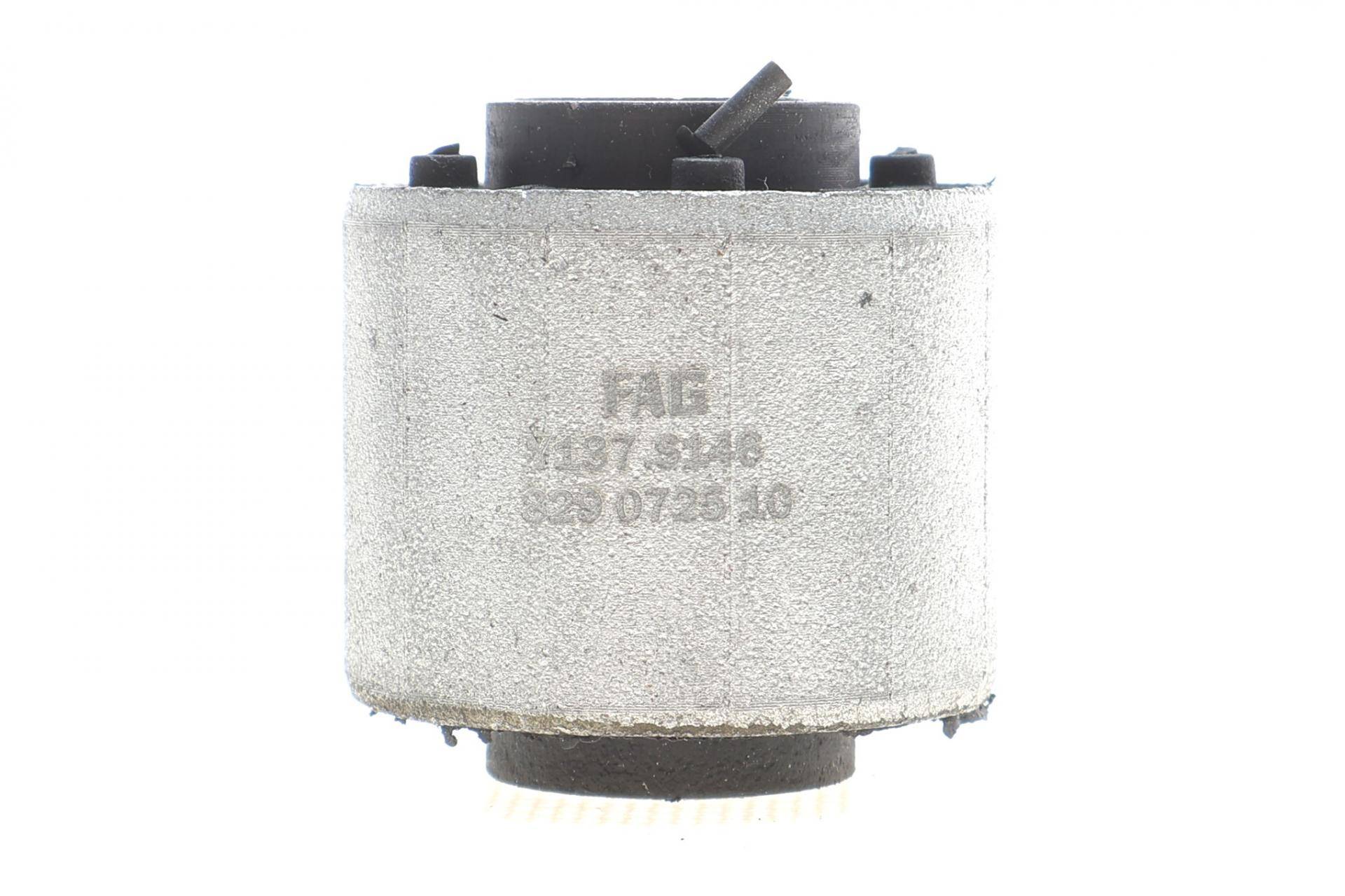 Сайлентблок важеля (заднього/зверху/спереду) Audi A4/A5 15-/Q5 17-