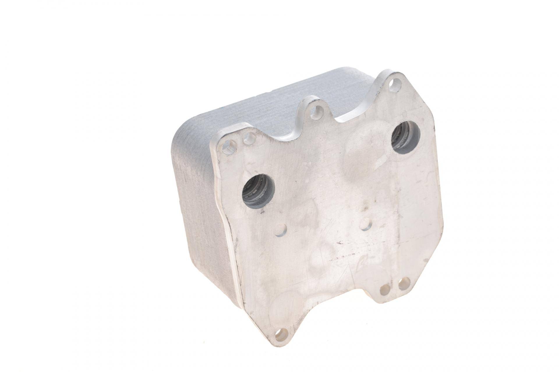 Радіатор масляний Skoda Superb/VW Passat/Touareg 3.6 FSI 08-18 (теплообмінник)