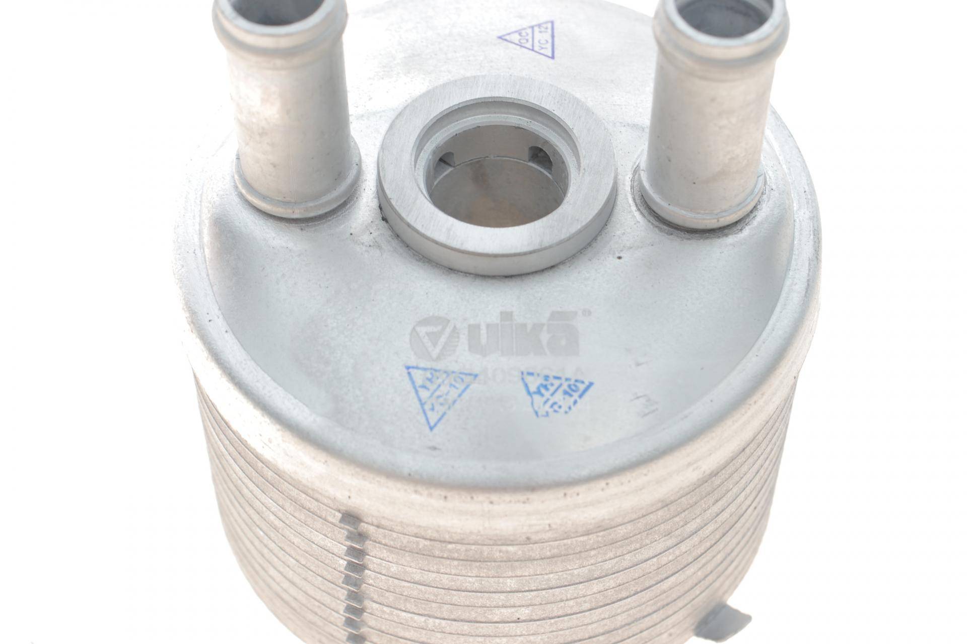 Радіатор масляний Ford Galaxy/Seat Alhambra/VW Sharan 95-10 (теплообмінник)