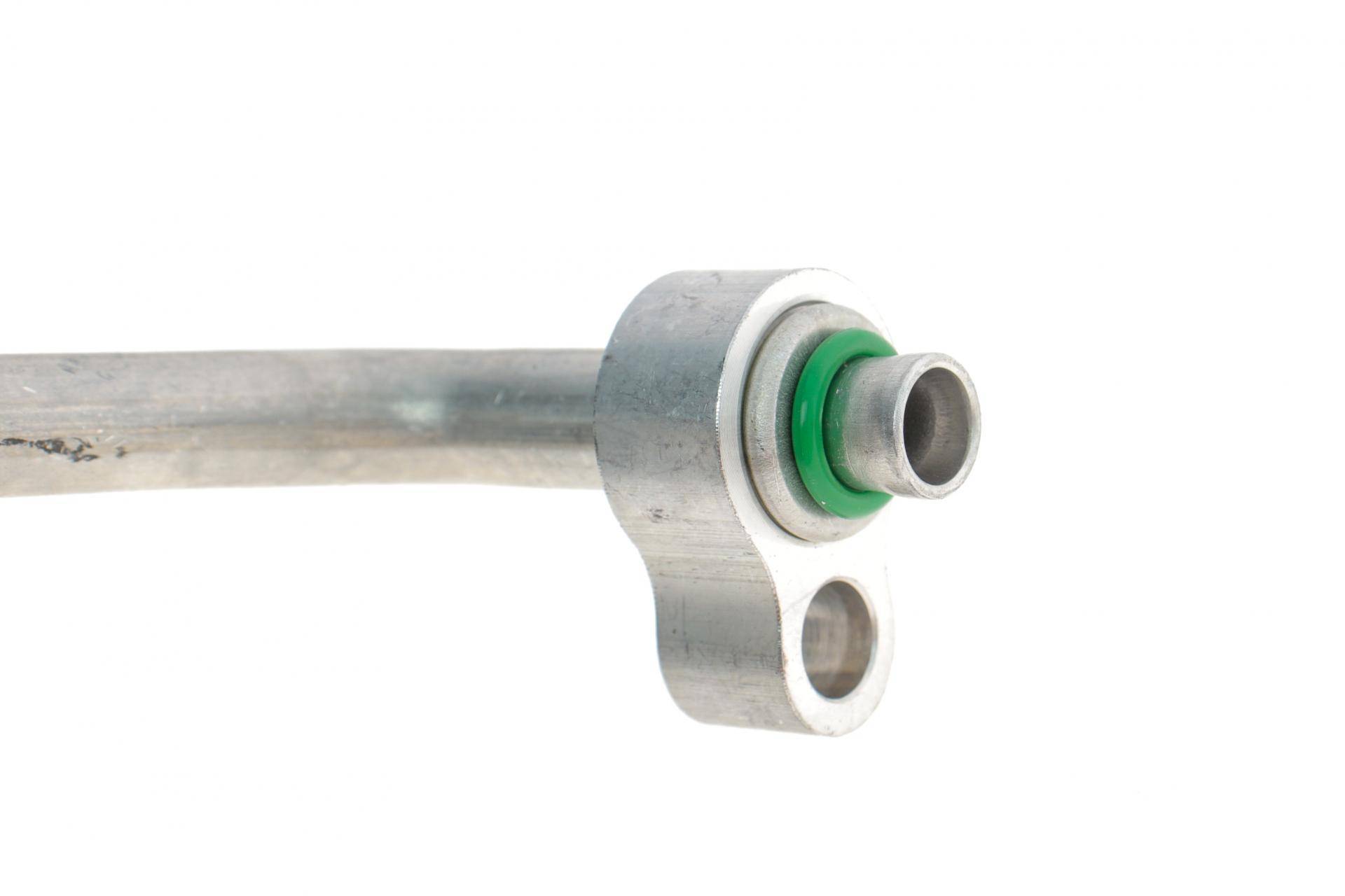 Трубка кондиціонера Ford Focus 1.4/1.6 04-12