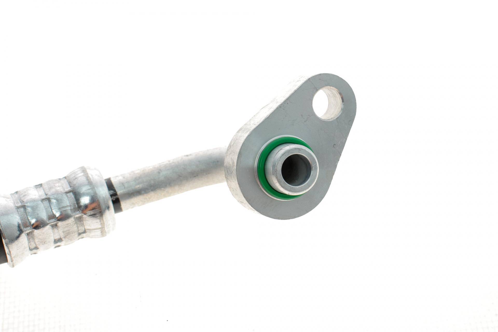 Трубка кондиціонера Ford Focus 1.4/1.6 04-12