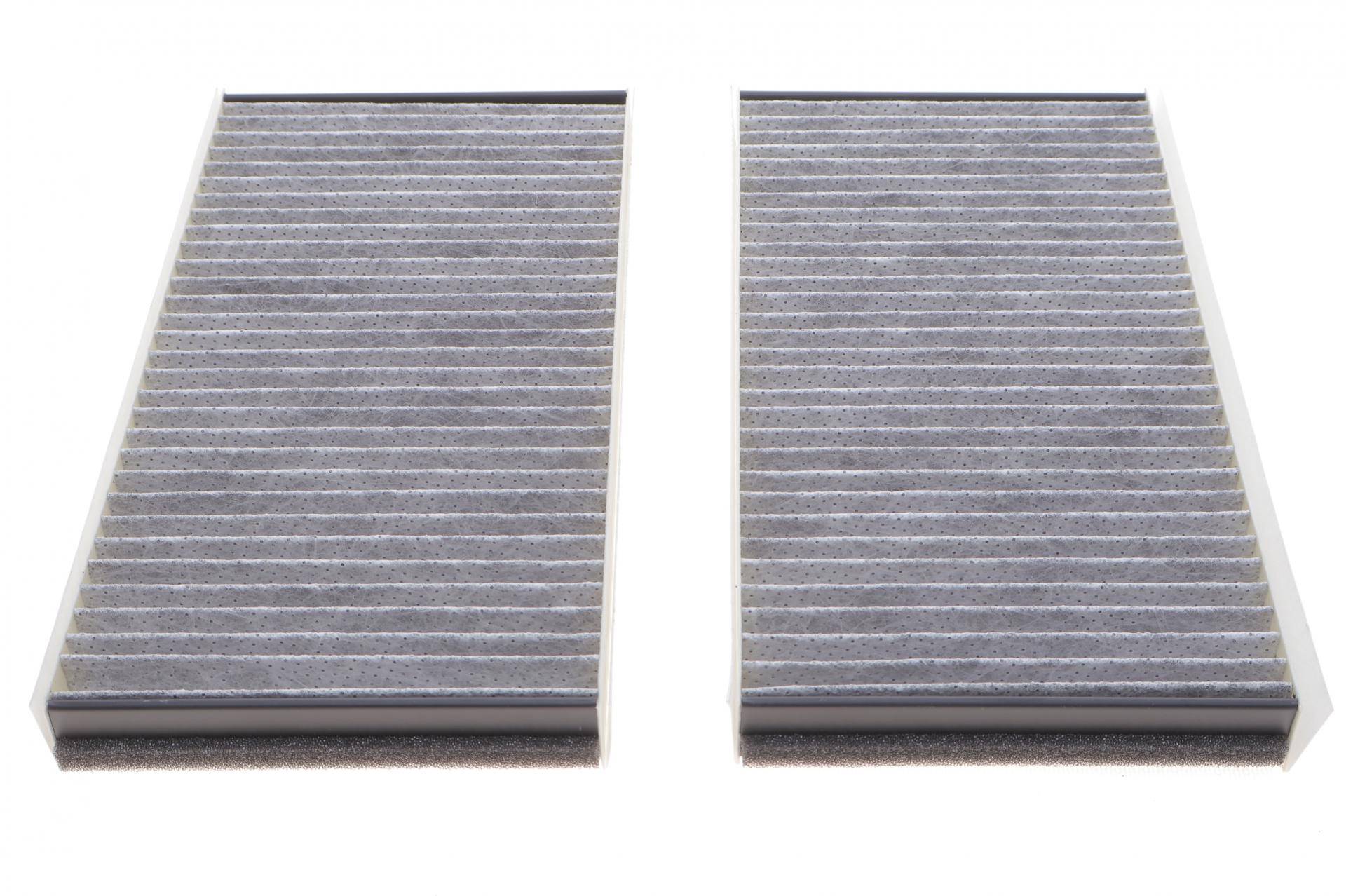 Фільтр салону BMW 7 (E65/66/67) 01-08 (вугільний)