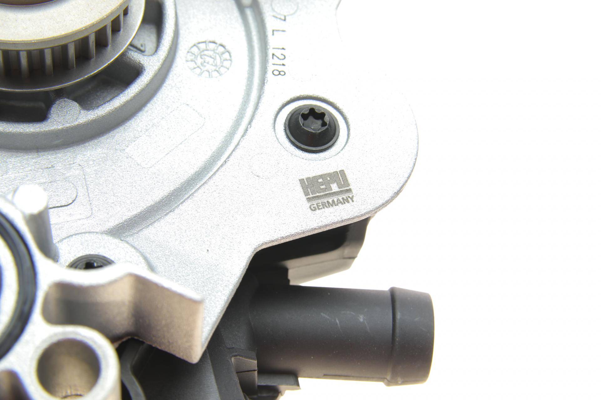 Помпа води VW Polo/Skoda Fabia II/Seat Ibiza IV 1.0TSI 14- (7 лопастей)