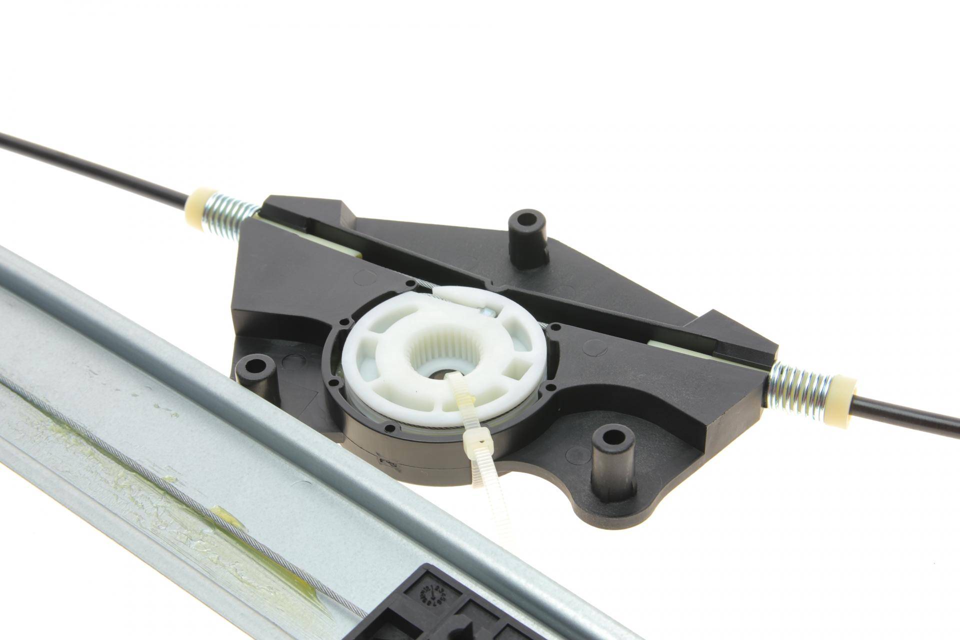 Склопідіймач (передній) Audi A4 00-08 (R) (електро) (без моторчика)