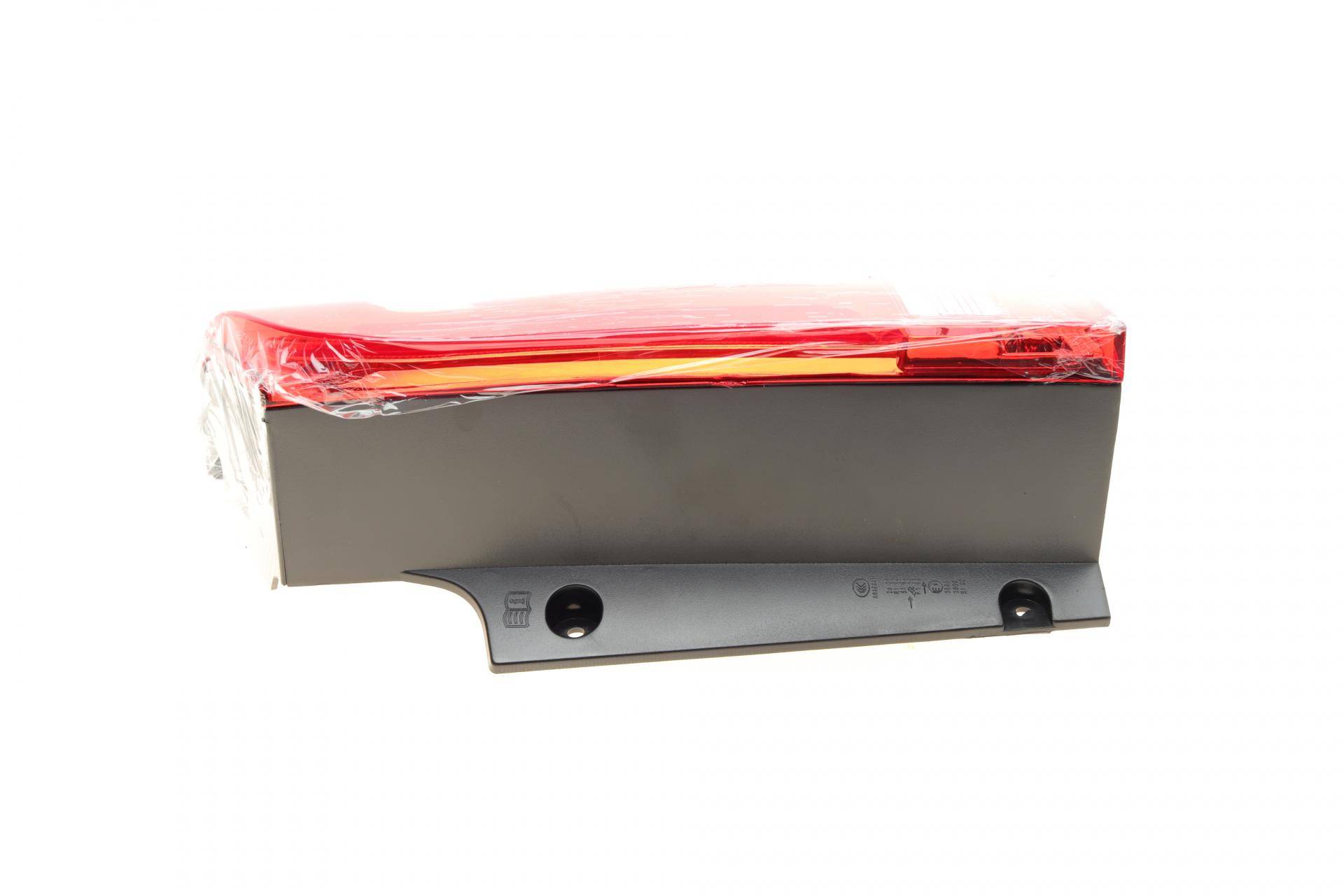 Ліхтар задній MB Vito (W447) 14- (R) LED