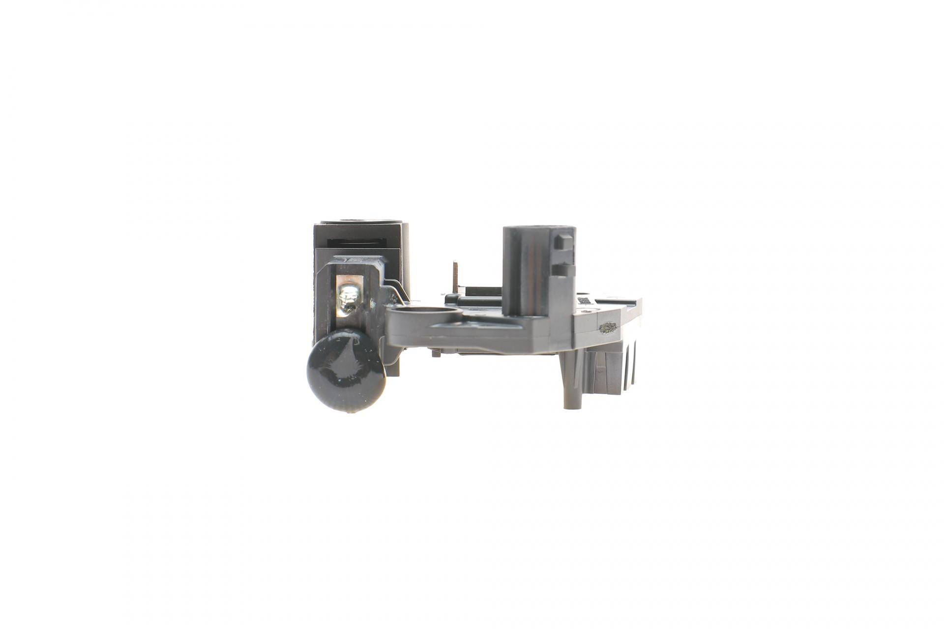 Реле генератора Renault Megane 1.9dCi 08-