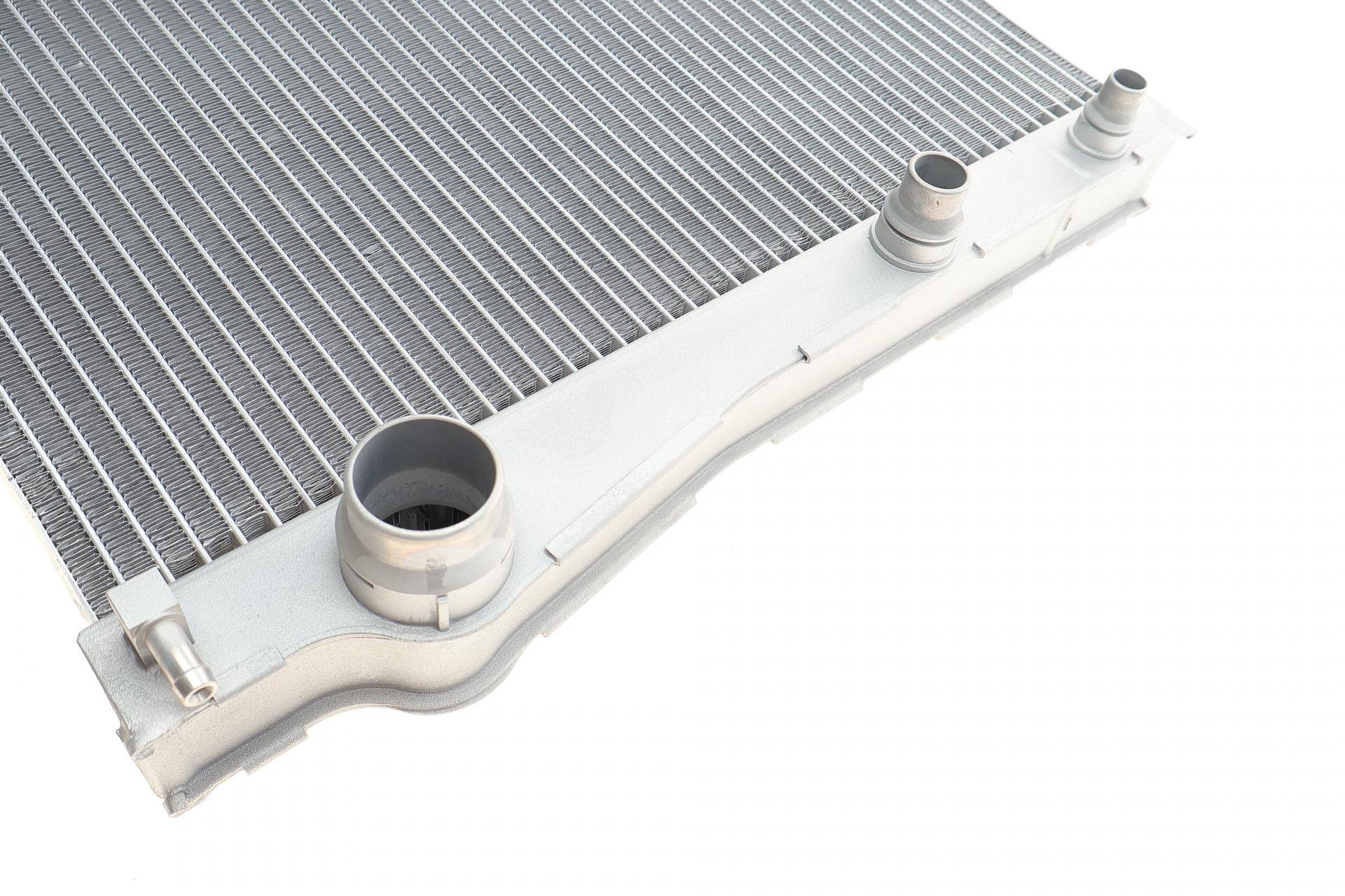 Радіатор охолодження BMW X5 (E70)/X6 (E71/E72) 3.0d/3.5i/4.0d 07- M57/N55/N57