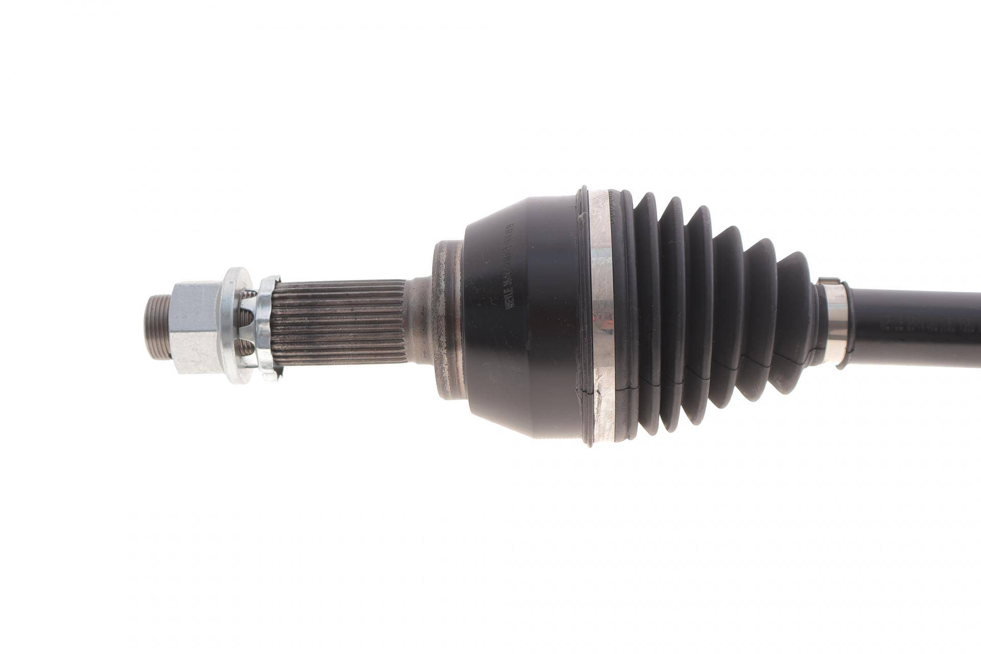 Піввісь (передня) (L) Nissan Juke 1.6 10-19 (29z/24z/692mm)