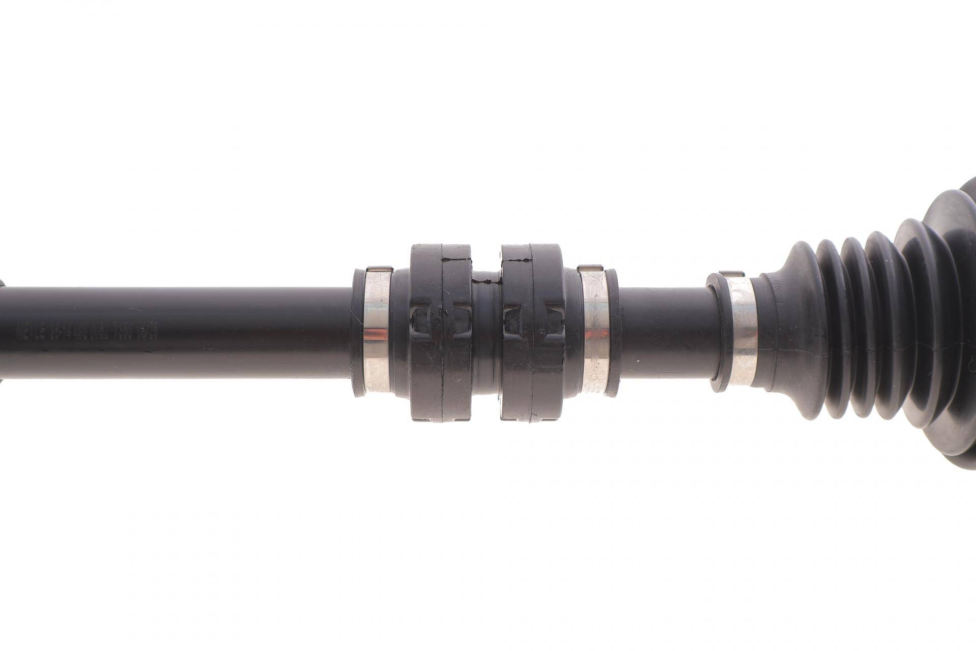 Піввісь (передня) (L) Nissan Juke 1.6 10-19 (29z/24z/692mm)