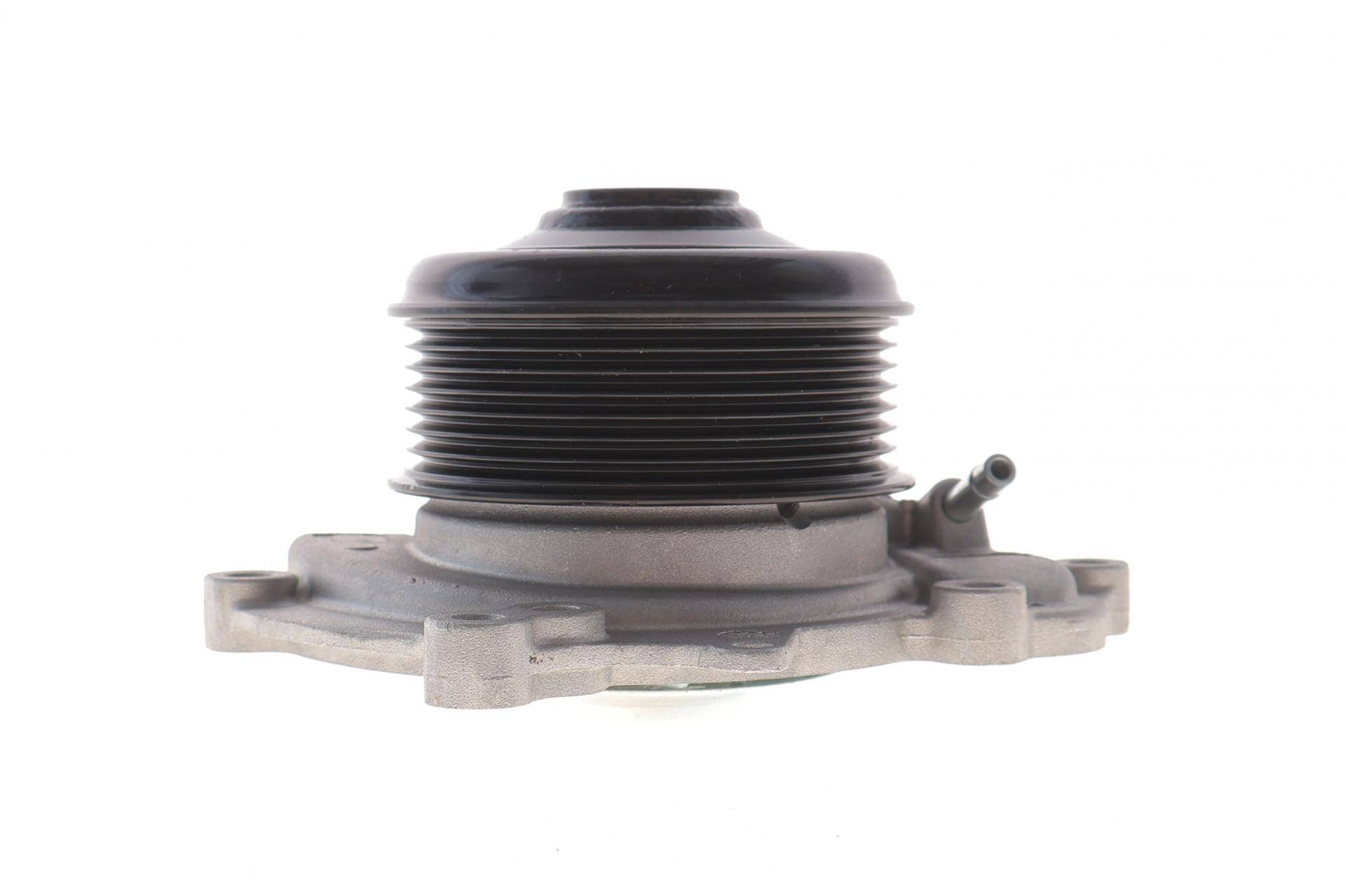 Помпа води MB C-class (W204)/E-class (W212/W213) 3.0D (OM642) 11-18 (B/B) (6 лоп) (7PK) (switch)