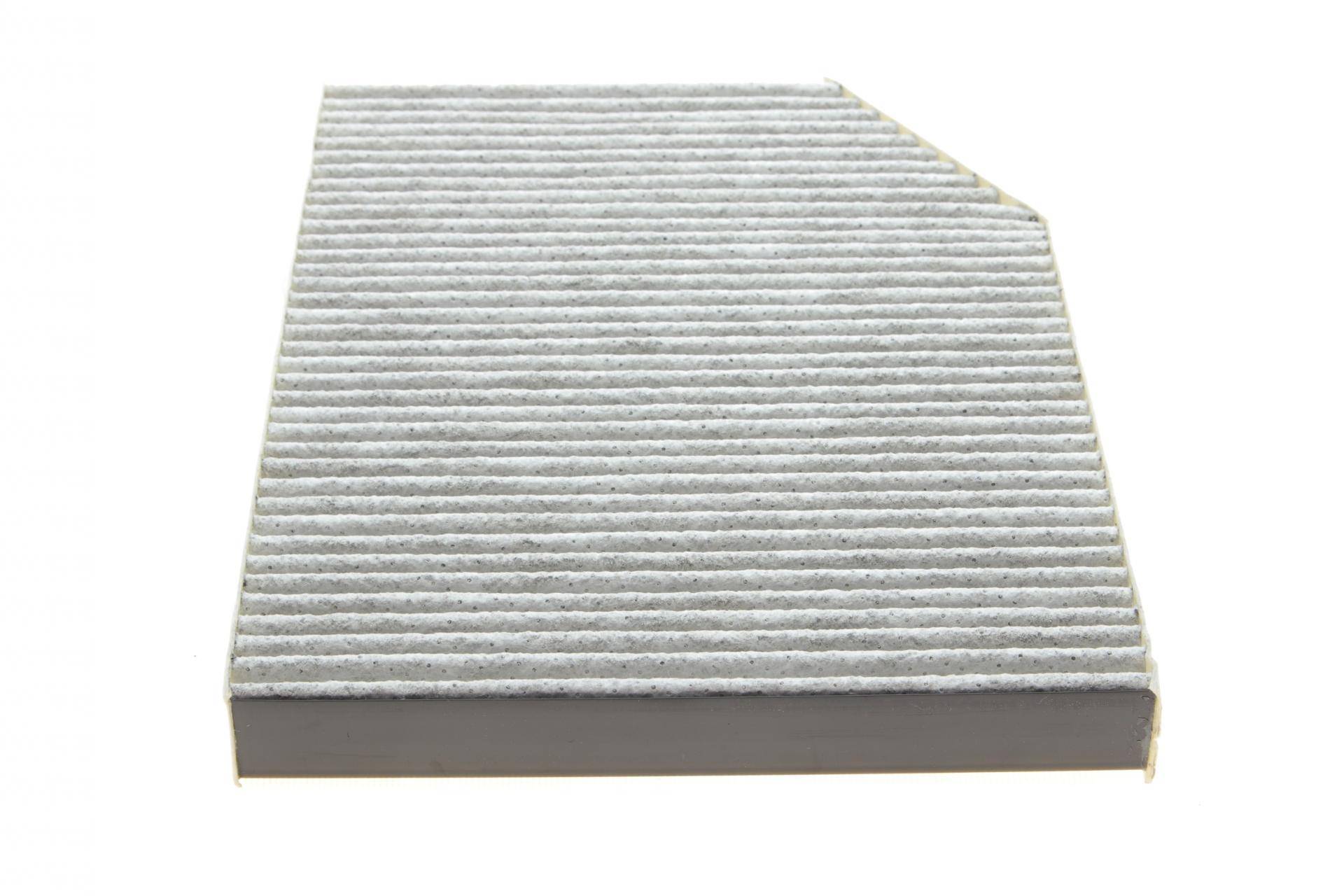 Фільтр салону BMW 3 (G20/G20)/X3 (G01/F97)/X4 (G02/F98) 17- (вугільний) (антиалергенний)