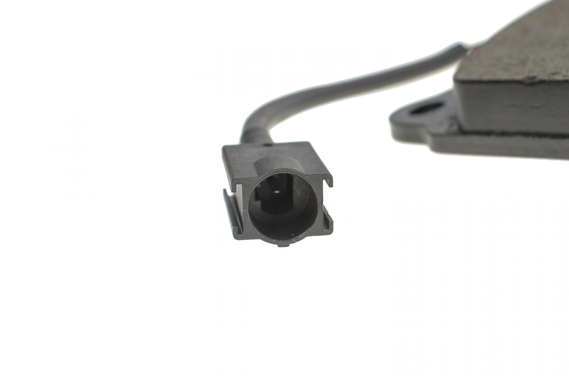 Колодки гальмівні (передні) Alfa Romeo 159/Spider 05-11/Giulietta 10-20 (+датчики)